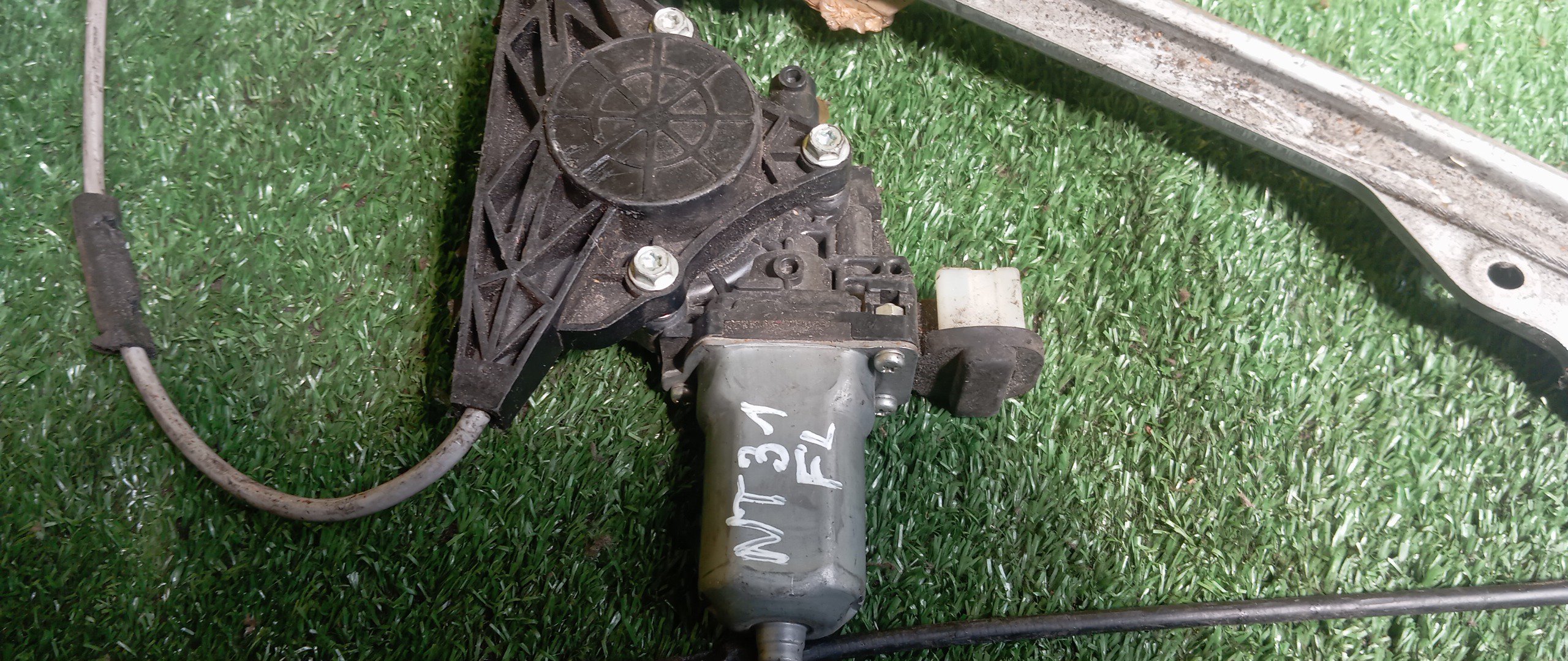 СТЕКЛОПОДЪЕМНИК/NIS/X-TRAIL/DNT31/NT31/T31/TNT31/F/L