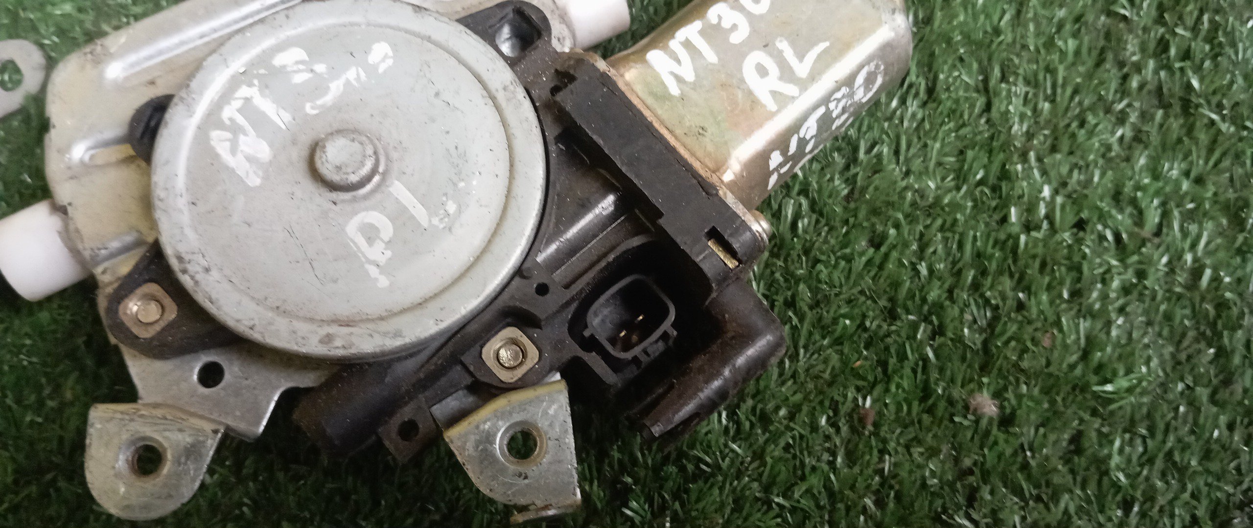 СТЕКЛОПОДЪЕМНИК/NIS/X-TRAIL/NT30/PNT30/T30/B/L