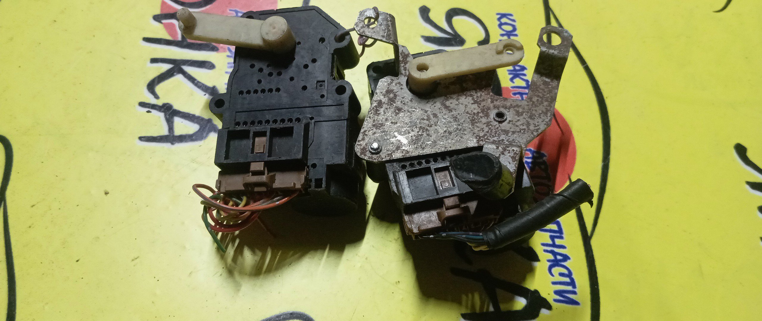 СЕРВОПРИВОД ЗАСЛОНОК ПЕЧКИ/NIS/PRAIRIE/SERENA/M11/C23/10 КОНТ.