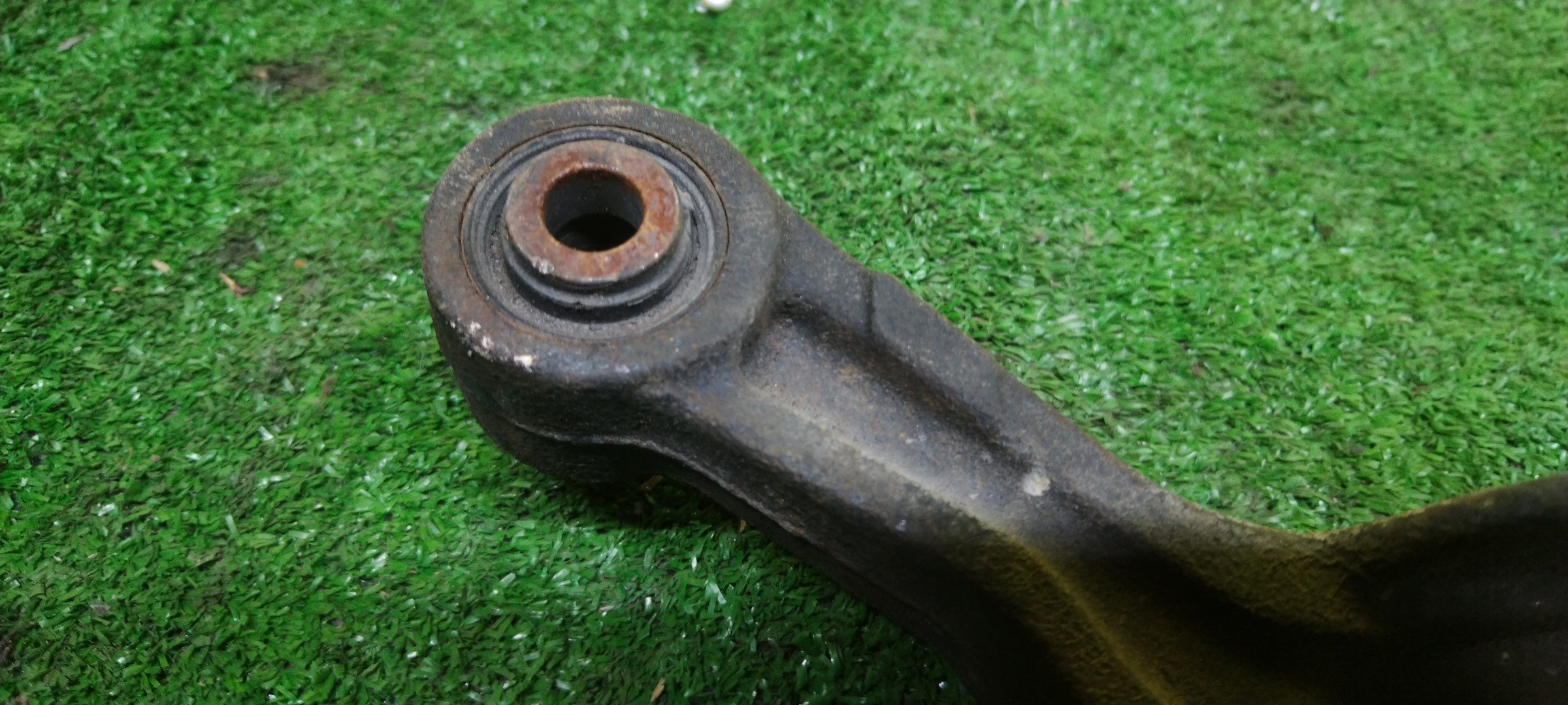 РЫЧАГ/SUB/LEGACY/LEGACY WAGON/BE5/BE9/BEE/BH5/BH9/BHE/BL5/BLE/BP5/BP9/BPE/BPH/DOWN/ЧУГУН/ПОПЕРЕЧНЫЙ/B/L