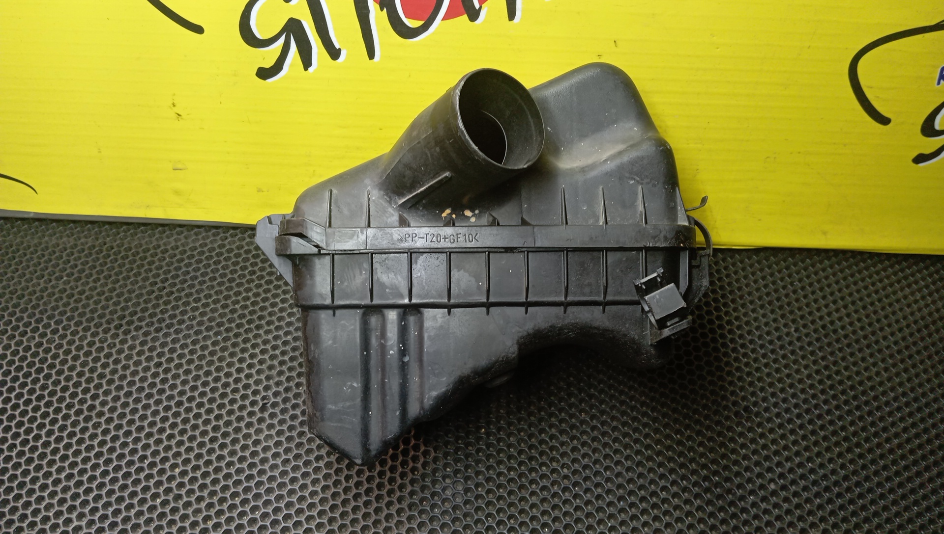 КОРПУС ВОЗДУШНОГО ФИЛЬТРА/TOY/COROLLA/COROLLA LEVIN/COROLLA SPACIO/SPRINTER/SPRINTER CARIB/SPRINTER TRUENO/AE110/AE111/AE111G/AE111N/AE114/AE114G/AE115G/4A-FE/5A-FE/7A-FE/УЦЕНКА