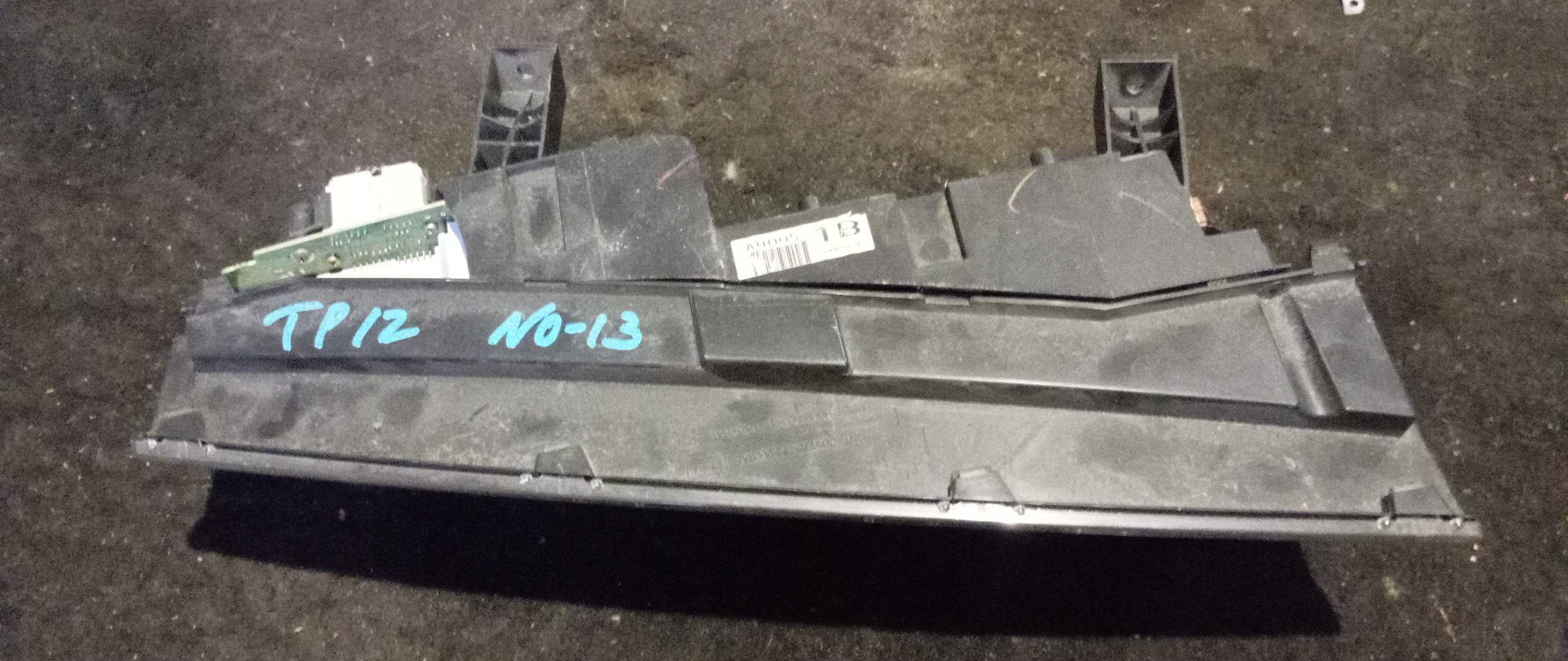 ЩИТОК ПРИБОРОВ/NIS/PRIMERA/HP12/QP12/RP12/TNP12/TP12/ТАХОМЕТР/УЦЕНКА