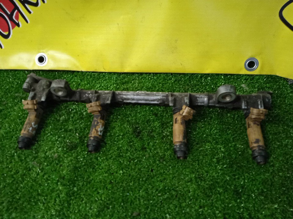 ФОРСУНКА/TOY/3SFE/5S-FE/В СБОРЕ С РАМПОЙ/КОМПЛЕКТ/2325074170