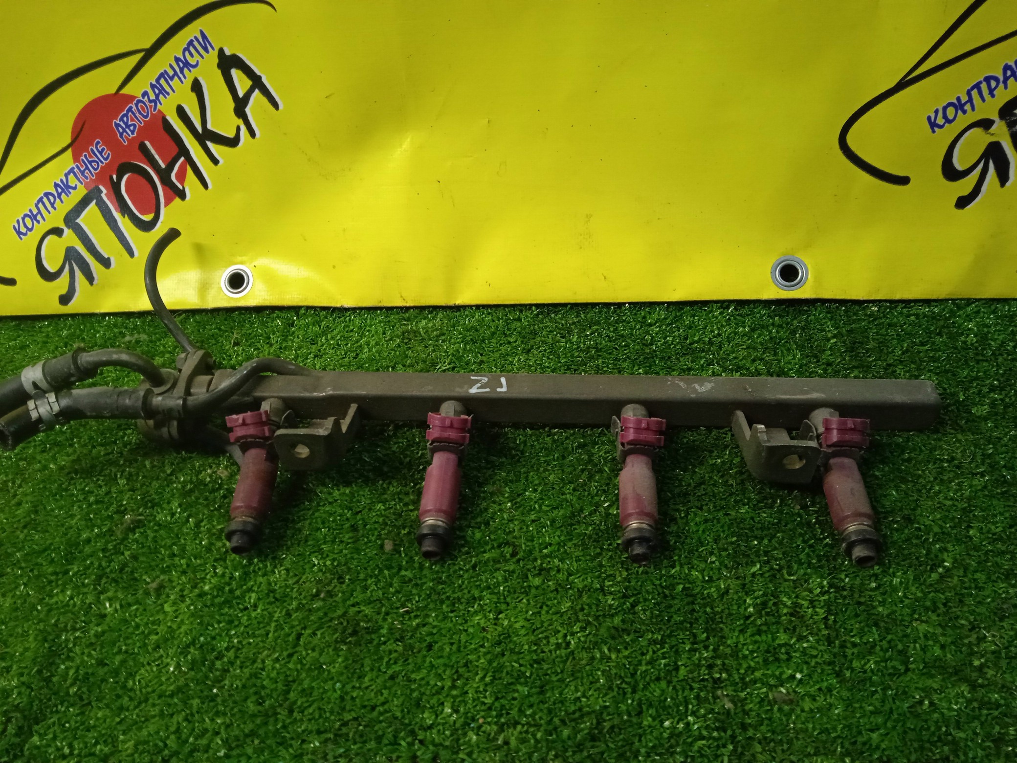 ФОРСУНКА/MAZ/AXELA/MAZDA 3/DEMIO/FAMILIA/BK/BK5P/DY3W/BJ5P/Z6/ZJVE/ZLDE/ZLVE/ZYVE/1955003310/В СБОРЕ С РАМПОЙ/КОМПЛЕКТ