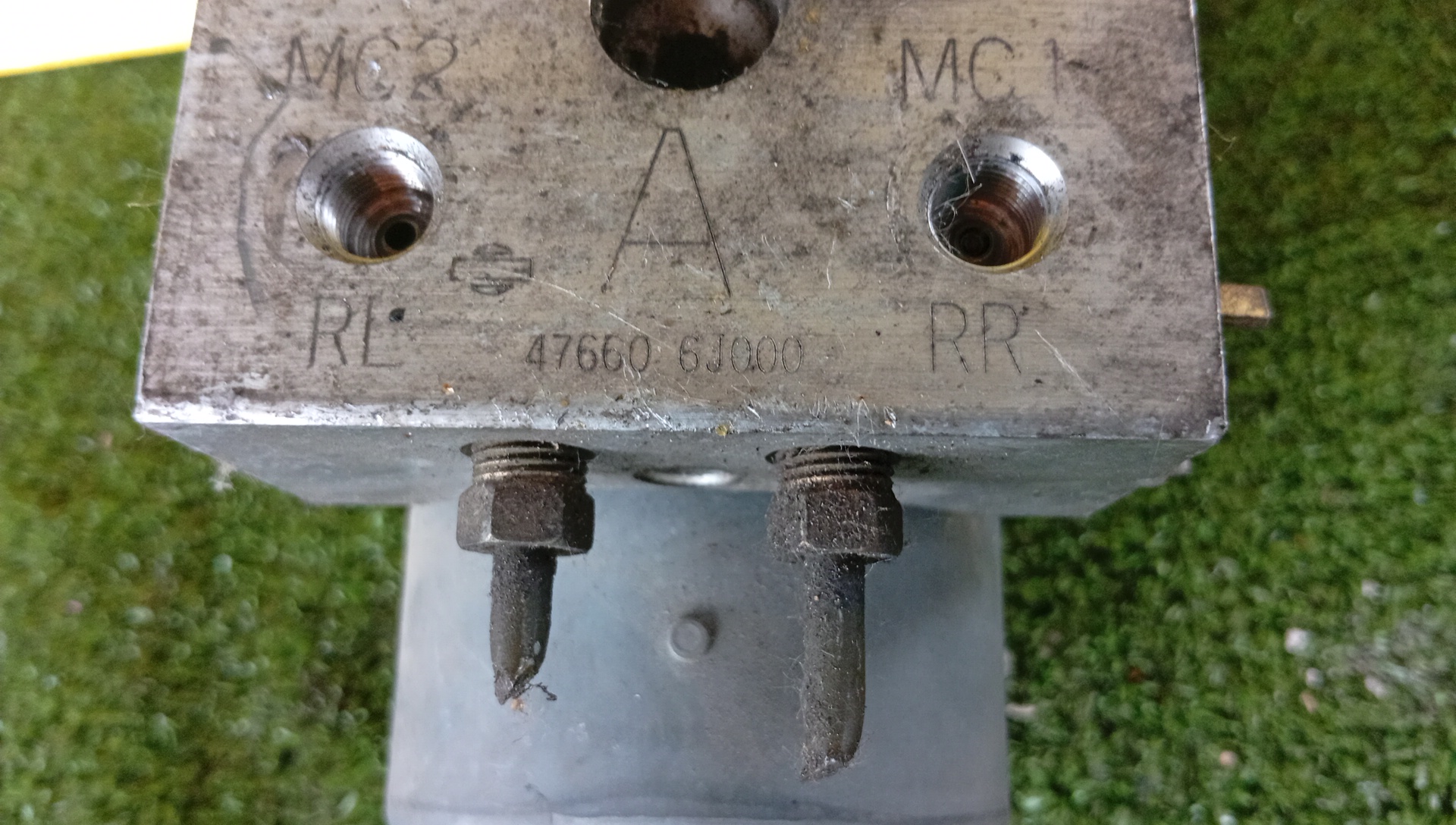 БЛОК ABS/NIS/BLUEBIRD/EU14/476606J000