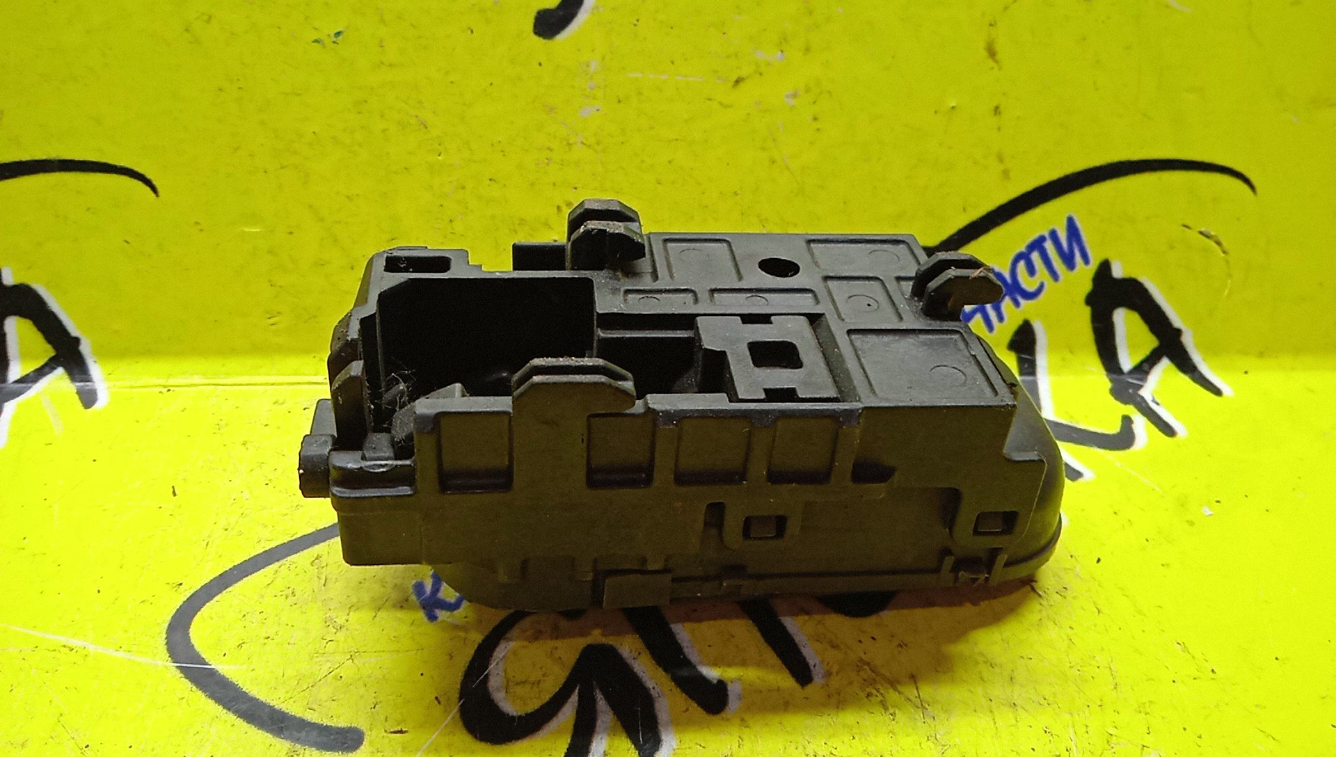 РУЧКА ДВЕРИ ВНУТРЕННЯЯ/NIS/AD/ALMERA/BASSARA/PRESAGE/SILVIA/SKYLINE/SUNNY/TINO/WINGROAD/X-TRAIL/B15/BNR34/ENR34/ER34/FB15/FNB15/HR34/HU30/HV10/JB15/JHU30/JNU30/JTNU30/JTU30/JU30/JVNU30/JVU30/MU30/N16/NT30/NU30/PNT30/PV10/QB15/S15/SB15/T30/TNU30/TU30/U30/V10/VENY11/VEY11/VFY11/VGY11/VHNY11/VNU30/VU30/VY11/WFNY11/WFY11/WHNY11/WHY11/WPY11/WRY11/R/80670WD010