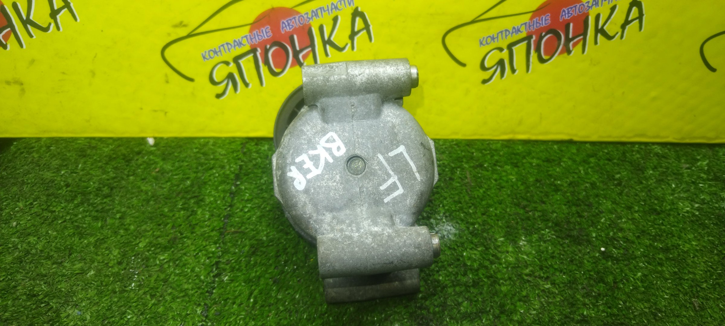 НАТЯЖИТЕЛЬ ПРИВОДНОГО РЕМНЯ/MAZ/LF/BK/С РОЛИКОМ/LF5015980B