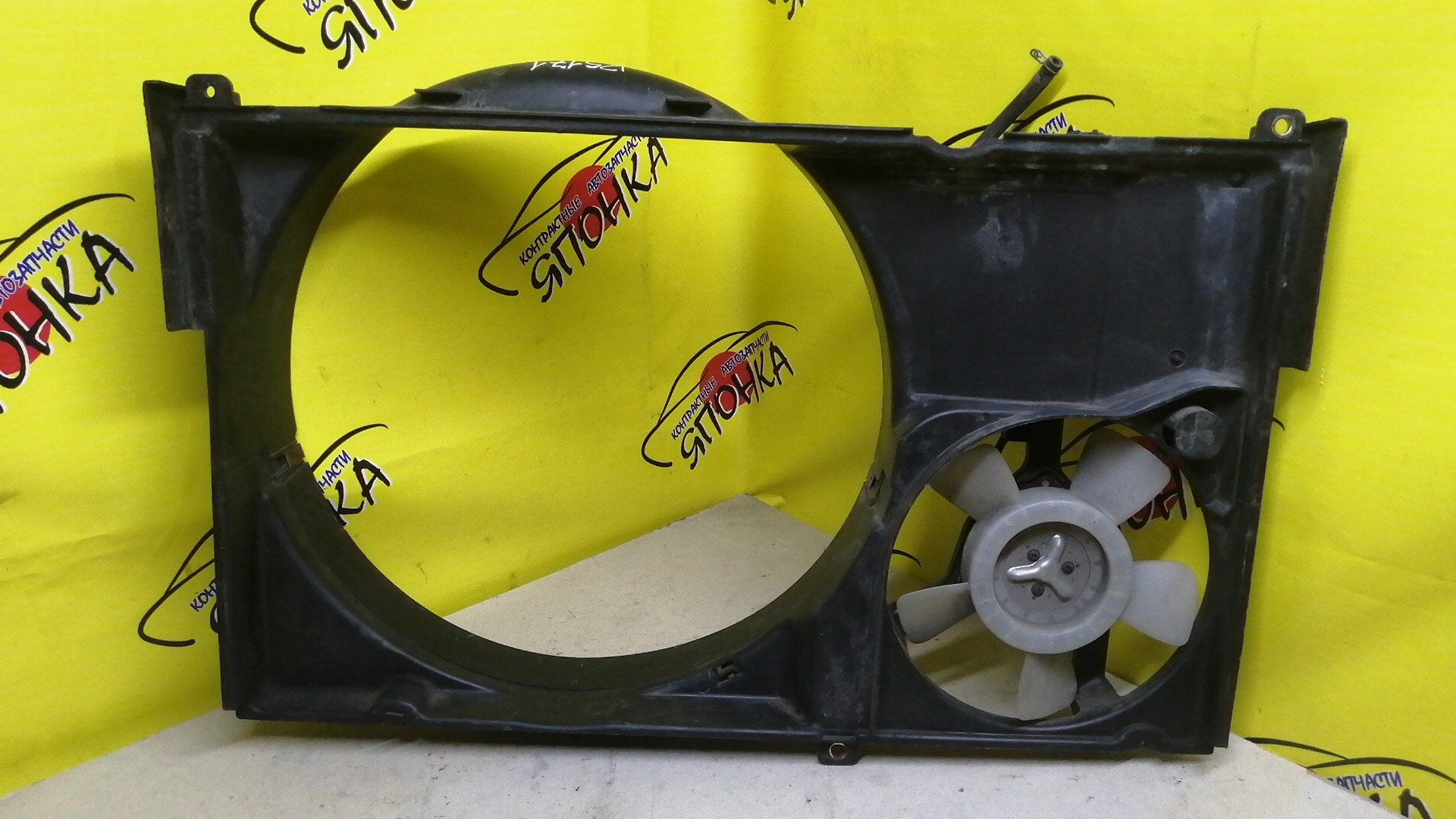 ДИФФУЗОР РАДИАТОРА/TOY/CROWN/JZS171/1JZGE/AT