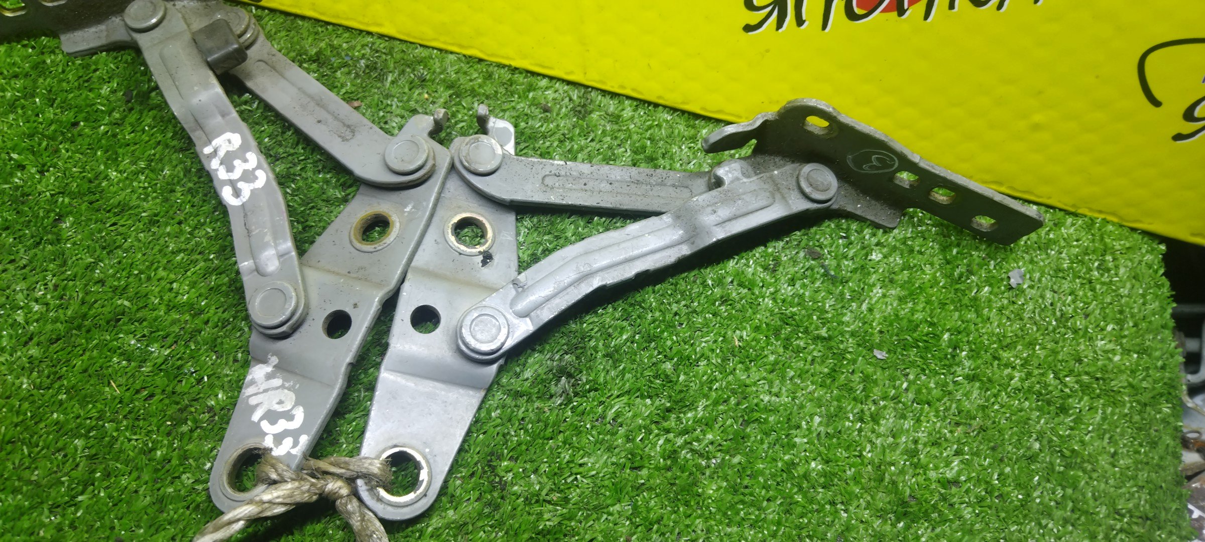 ПЕТЛЯ КРЫШКИ БАГАЖНИКА/NIS/SKYLINE/R33/HR33/КОМПЛЕКТ(3ШТ)/84400-15U00/84401-15U00