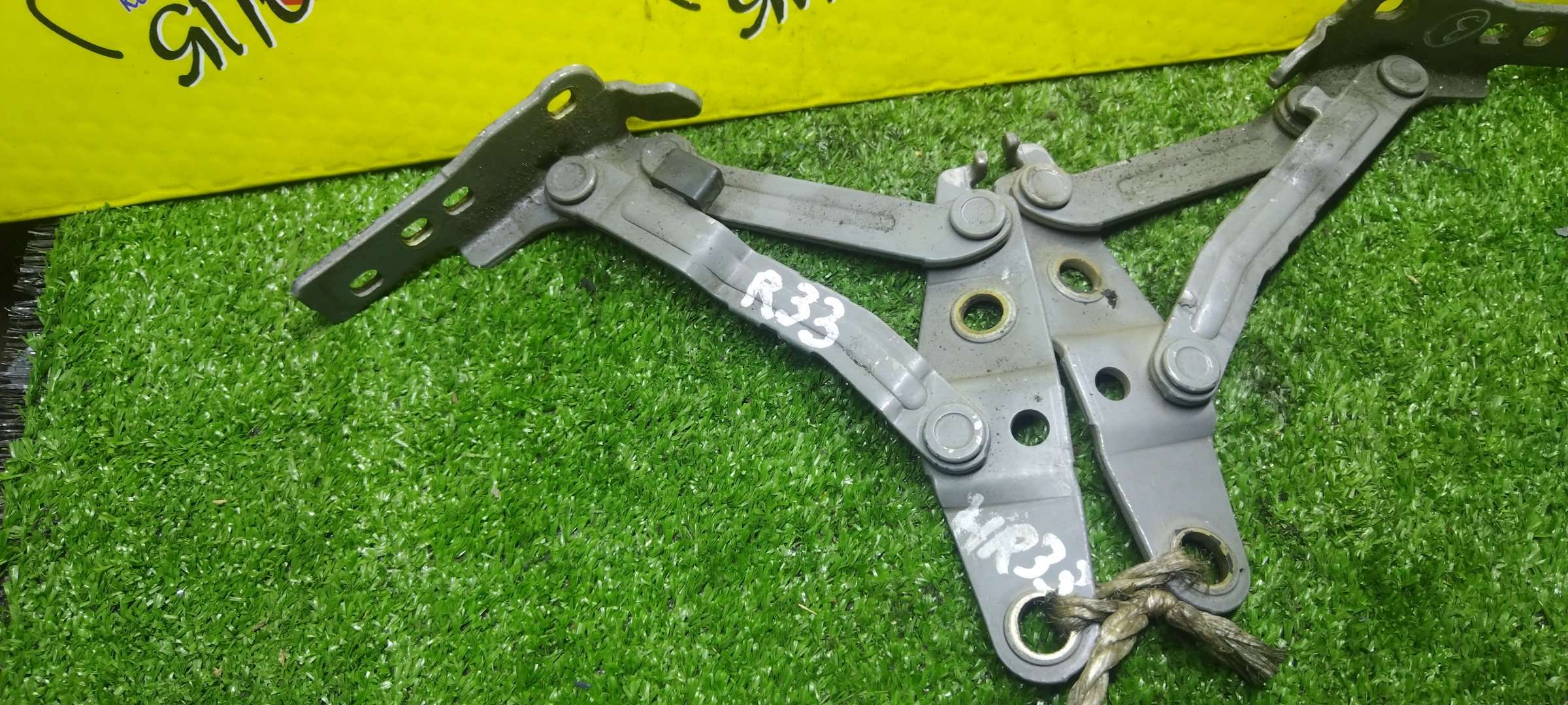 ПЕТЛЯ КРЫШКИ БАГАЖНИКА/NIS/SKYLINE/R33/HR33/КОМПЛЕКТ(3ШТ)/84400-15U00/84401-15U00