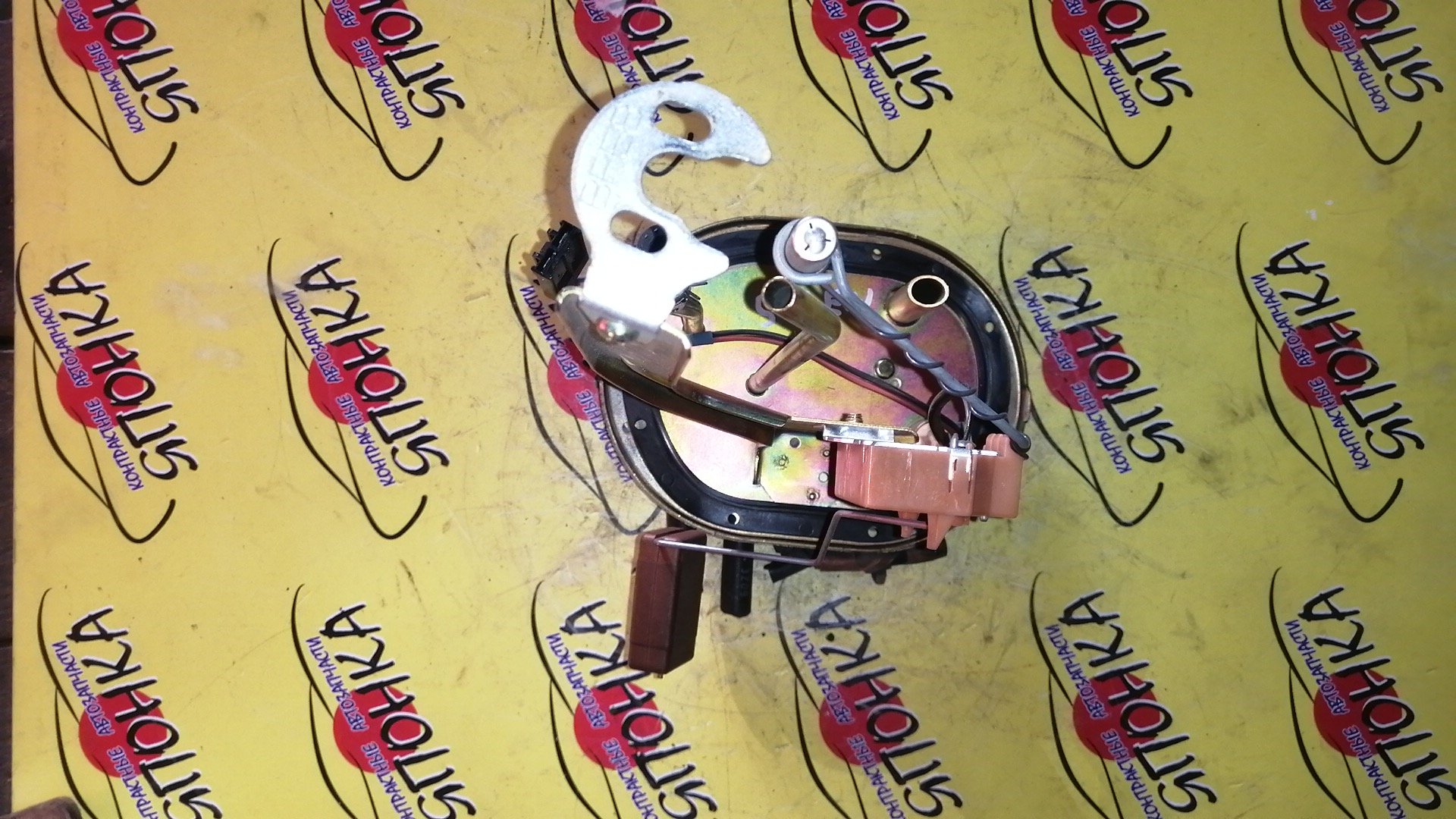 КОРПУС БЕНЗОНАСОСА/MAZ/BONGO FRIENDEE/SGEW/3 ШТУЦЕРА