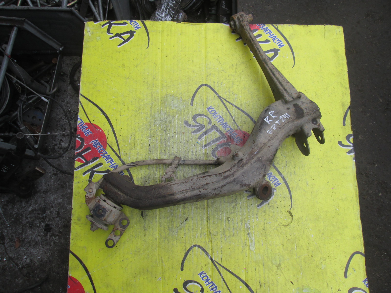 РЫЧАГ/TOY/CALDINA/AZT241W/AZT246W/ST246W/ZZT241W/B/R