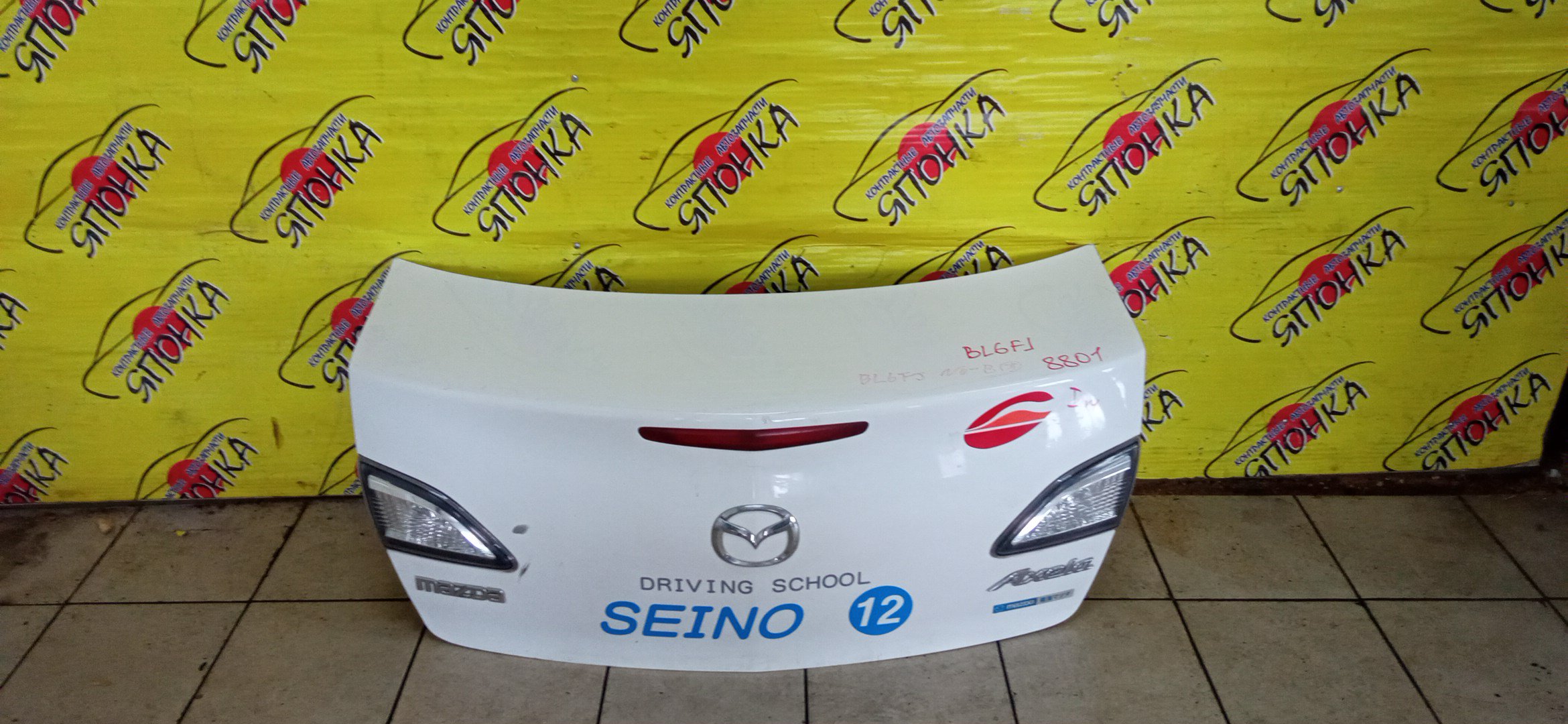 КРЫШКА БАГАЖНИКА/MAZ/AXELA/MAZDA3/BL/BL5FP/BL6FJ/BLEAP/BLEFP/BLFFP/BBY45261XC