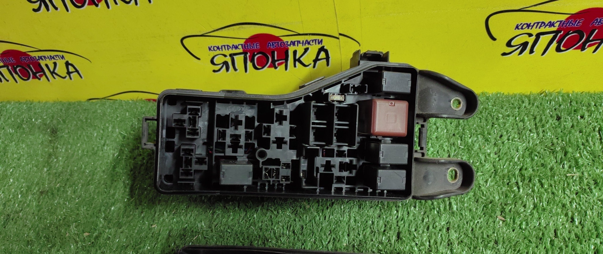 БЛОК ПРЕДОХРАНИТЕЛЕЙ ПОД КАПОТ/TOY/MARK II/MARK II BLIT/VEROSSA/1G-FE/1JZ-FSE/1JZ-GE/1JZ-GTE/GX110/GX110W/GX115/GX115W/JZX110/МАЛЫЙ