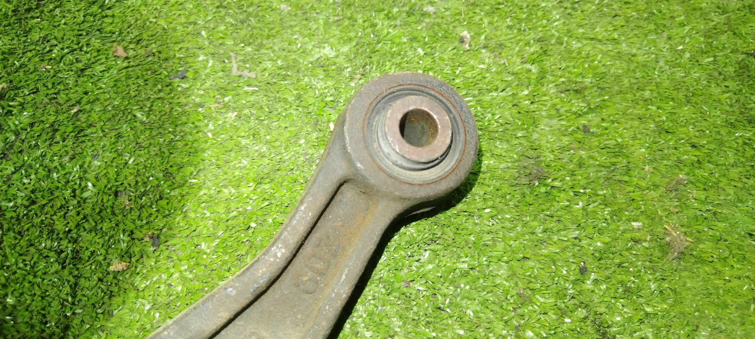 РЫЧАГ/SUB/LEGACY/LEGACY WAGON/BE5/BE9/BEE/BH5/BH9/BHE/BL5/BLE/BP5/BP9/BPE/BPH/DOWN/ЧУГУН/ПОПЕРЕЧНЫЙ/B/R