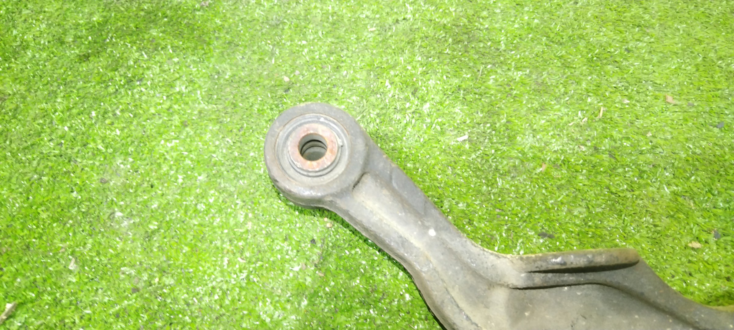 РЫЧАГ/SUB/LEGACY/LEGACY WAGON/BE5/BE9/BEE/BH5/BH9/BHE/BL5/BLE/BP5/BP9/BPE/BPH/DOWN/ЧУГУН/ПОПЕРЕЧНЫЙ/B/R