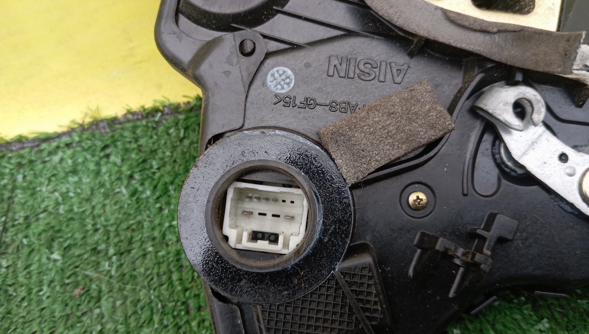 ЗАМОК ДВЕРИ/TOY/ALPHARD/HARRIER/LAND CRUISER PRADO/LEXUS RX300/LEXUS RX330/ANH10W/ANH15W/ATH10W/GRJ120/GRJ120W/GRJ121W/GRJ125/GSU30/GSU30W/GSU35/GSU35W/KDJ120/KDJ120W/KDJ121W/KDJ125L/KDJ125W/MCU30W/MCU31W/MCU33/MCU35/MCU35W/MCU36W/MCU38/MHU38W/MNH10W/MNH15W/F/R