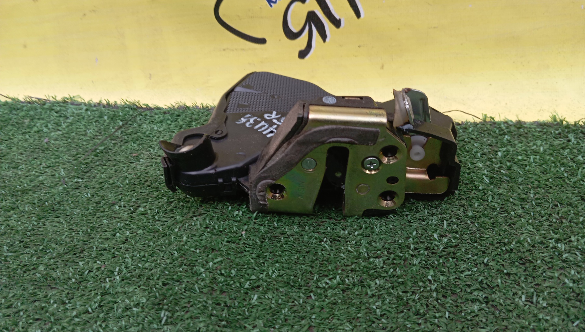 ЗАМОК ДВЕРИ/TOY/ALPHARD/HARRIER/LAND CRUISER PRADO/LEXUS RX300/LEXUS RX330/ANH10W/ANH15W/ATH10W/GRJ120/GRJ120W/GRJ121W/GRJ125/GSU30/GSU30W/GSU35/GSU35W/KDJ120/KDJ120W/KDJ121W/KDJ125L/KDJ125W/MCU30W/MCU31W/MCU33/MCU35/MCU35W/MCU36W/MCU38/MHU38W/MNH10W/MNH15W/F/R