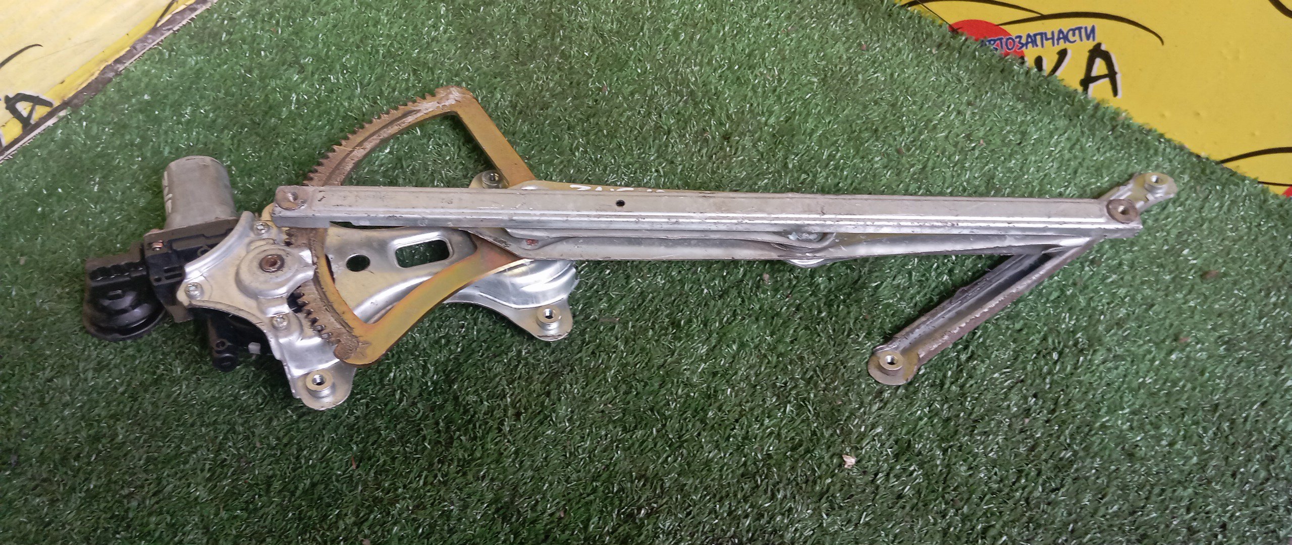 СТЕКЛОПОДЪЕМНИК/TOY/WISH/ANE10G/ANE11/ZNE10G/ZNE14G/F/L