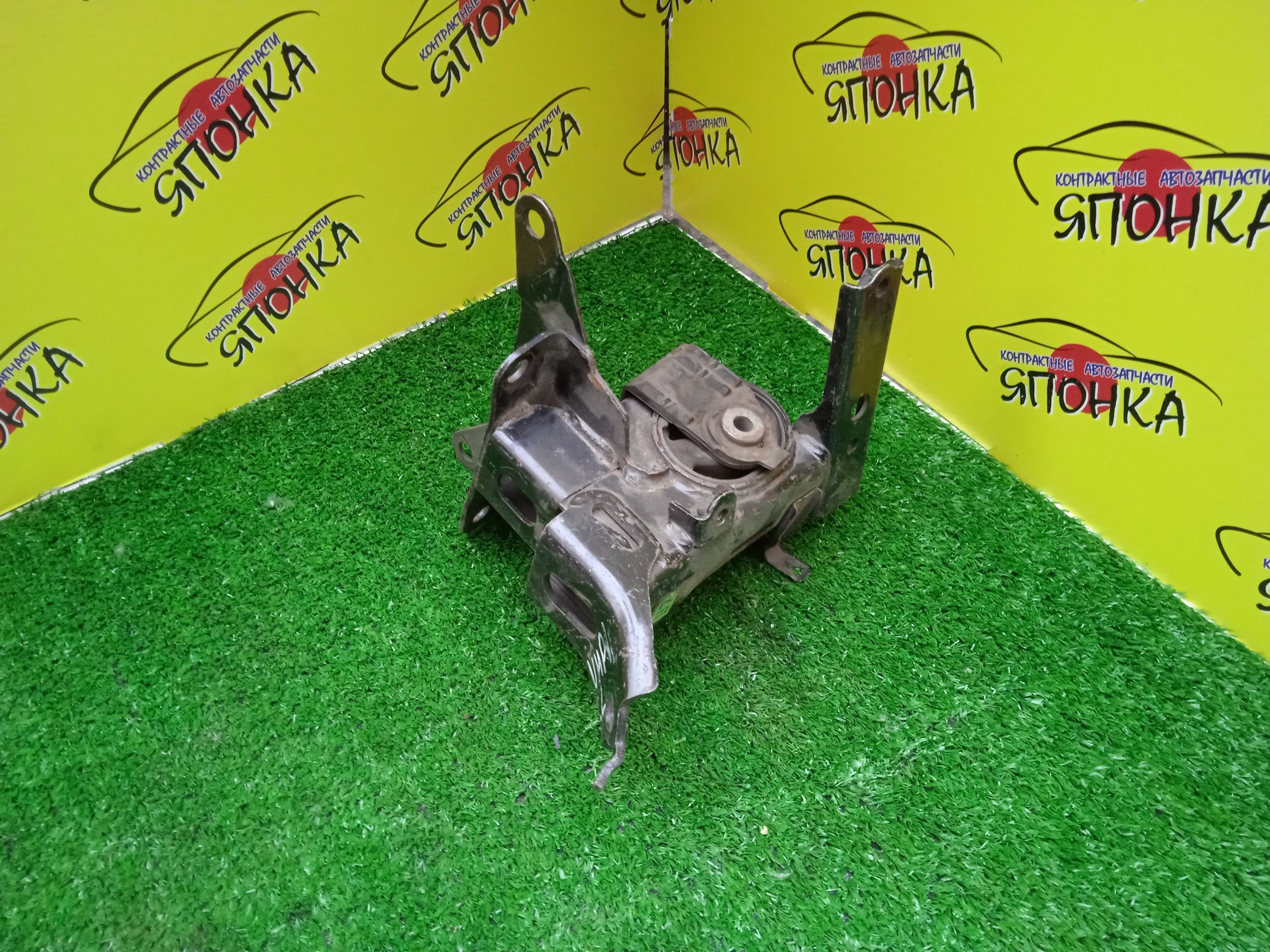 ПОДУШКА ДВС/TOY/1NZFXE/AQUA/PRIUS C/AXIO/FIELDER/NHP10/NKE165/F/L