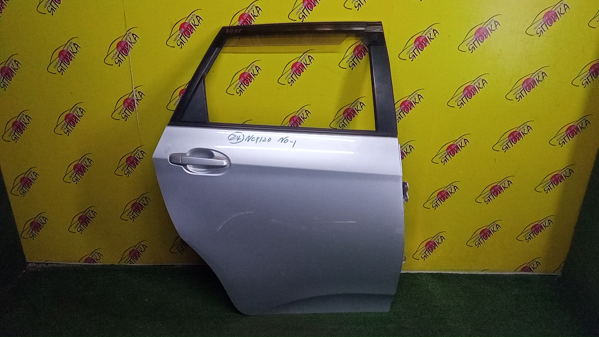 ДВЕРЬ БОКОВАЯ/TOY/RACTIS/NCP120/NCP121/NCP125/B/R