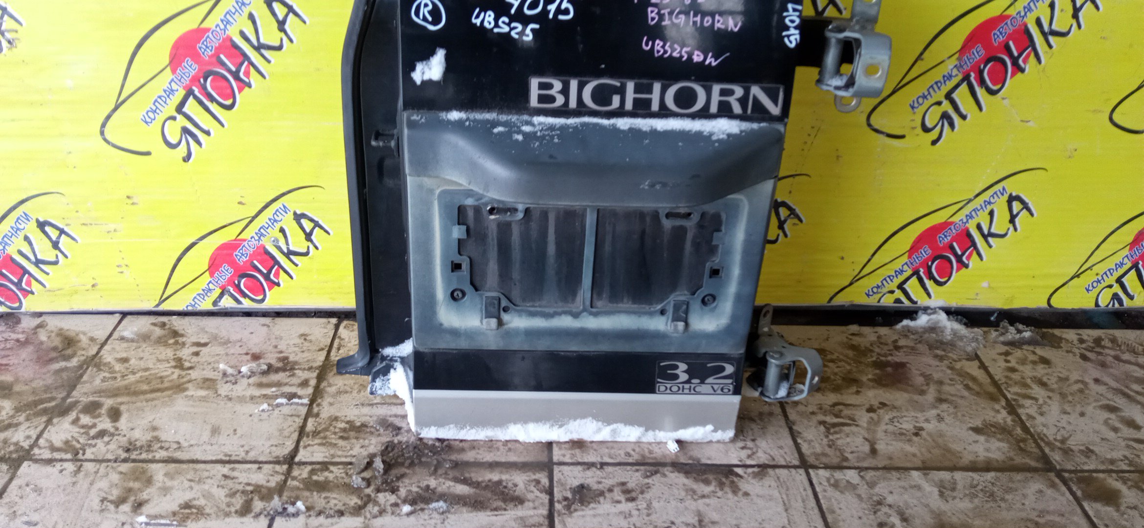 ДВЕРЬ ЗАДНЯЯ/ISU/BIGHORN/UBS26/UBS73/UBS25/UBS69/R