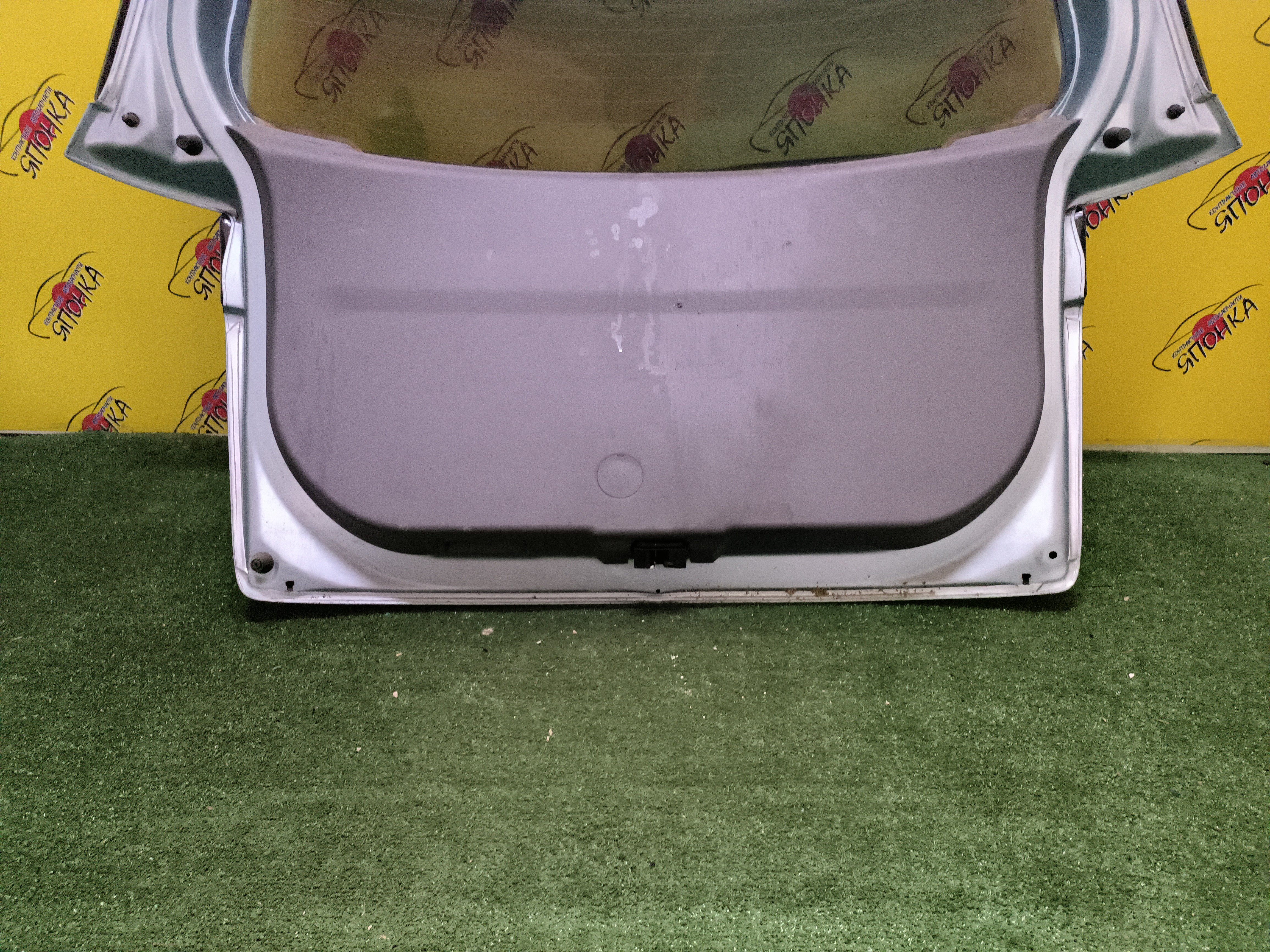 ДВЕРЬ ЗАДНЯЯ/MAZ/DEMIO/DY3R/DY3W/DY5R/DY5W/СО СПОЙЛЕРОМ/2 МОДЕЛЬ