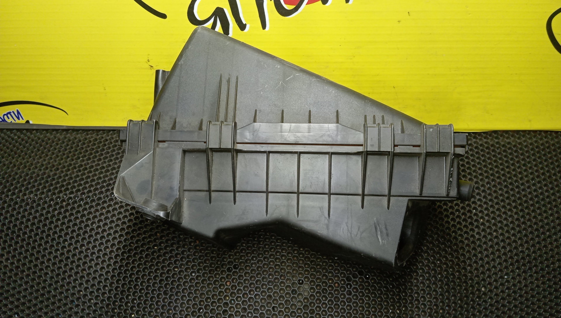 КОРПУС ВОЗДУШНОГО ФИЛЬТРА/VW/AUDI/SKODA/SEAT A3/BORA/GOLF/LEON/NEW BEETLE/OCTAVIA/TOLEDO/1C1/1E7/1J1/1J2/1J5/1J6/1K1/1K5/1M1/1M2/1U2/1U5/1Y7/8L1/8P1/8P7/8PA/9B1/9C1/MK4/MK5