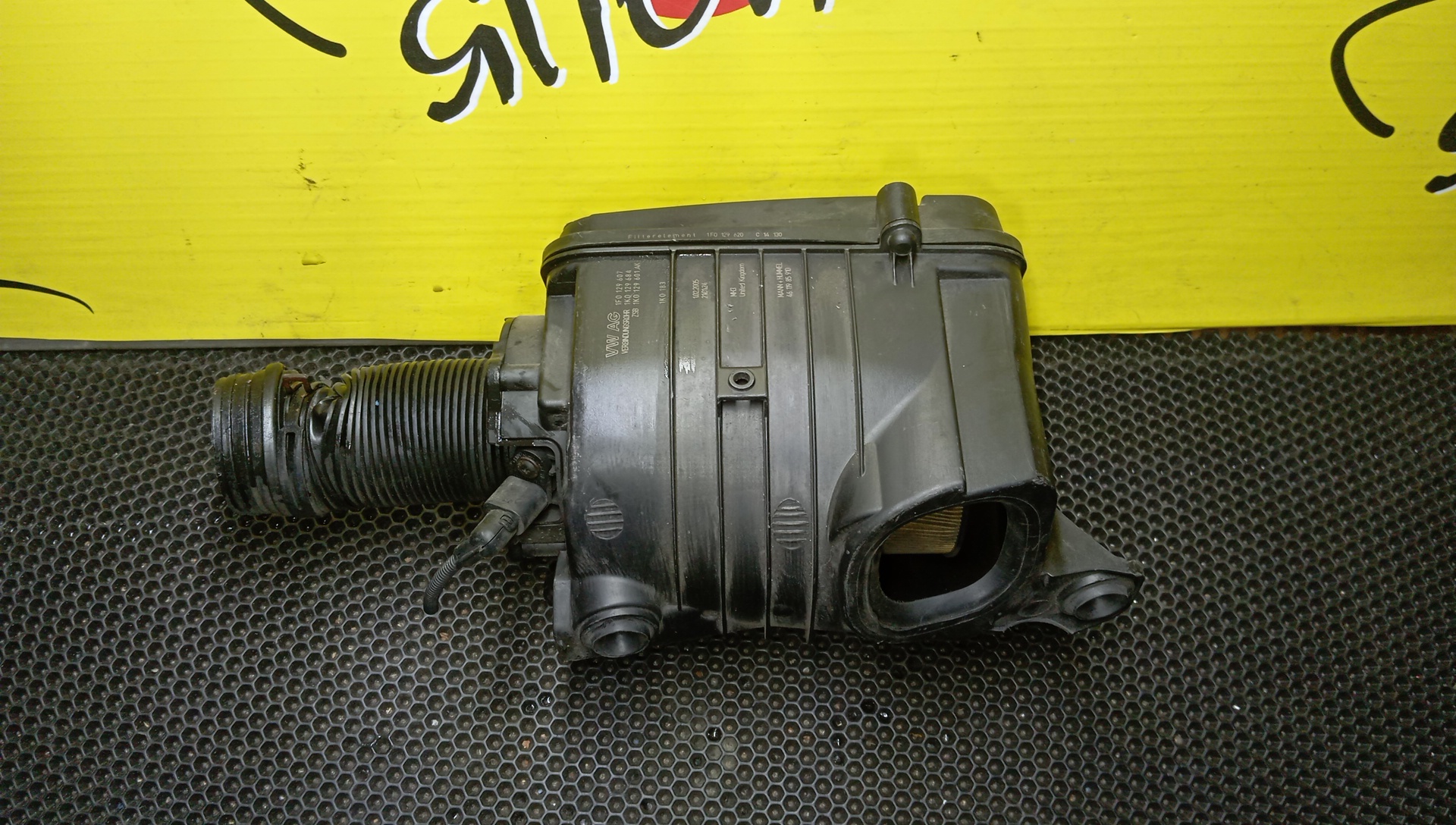 КОРПУС ВОЗДУШНОГО ФИЛЬТРА/AUDI/A3/8P