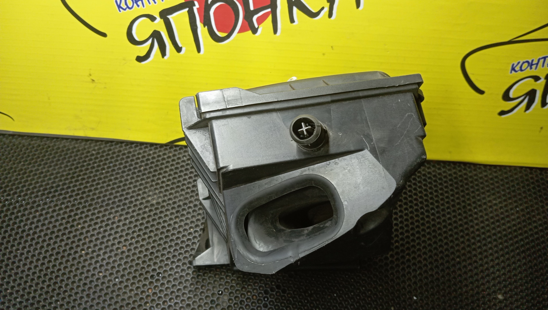 КОРПУС ВОЗДУШНОГО ФИЛЬТРА/VW/AUDI/SKODA/SEAT A3/BORA/GOLF/LEON/NEW BEETLE/OCTAVIA/TOLEDO/1C1/1E7/1J1/1J2/1J5/1J6/1K1/1K5/1M1/1M2/1U2/1U5/1Y7/8L1/8P1/8P7/8PA/9B1/9C1/MK4/MK5