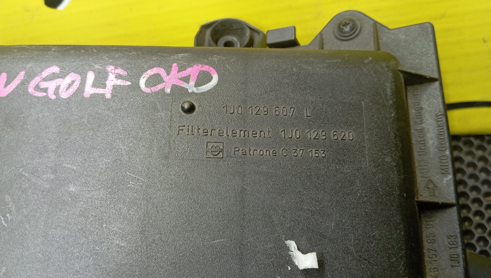 КОРПУС ВОЗДУШНОГО ФИЛЬТРА/VW/AUDI/SKODA/SEAT A3/BORA/GOLF/LEON/NEW BEETLE/OCTAVIA/TOLEDO/1C1/1E7/1J1/1J2/1J5/1J6/1K1/1K5/1M1/1M2/1U2/1U5/1Y7/8L1/8P1/8P7/8PA/9B1/9C1/MK4/MK5