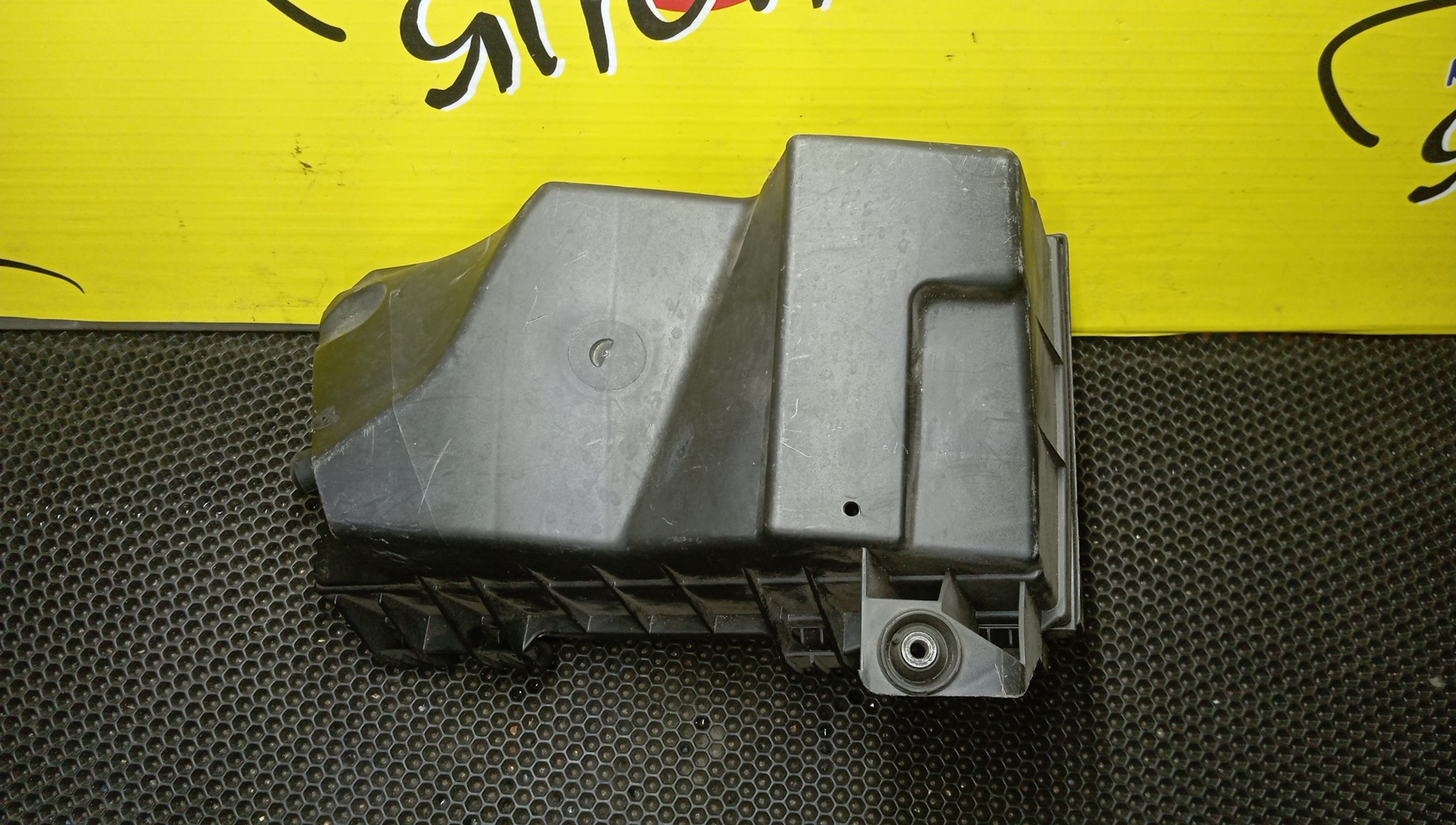 КОРПУС ВОЗДУШНОГО ФИЛЬТРА/VW/AUDI/SKODA/SEAT A3/BORA/GOLF/LEON/NEW BEETLE/OCTAVIA/TOLEDO/1C1/1E7/1J1/1J2/1J5/1J6/1K1/1K5/1M1/1M2/1U2/1U5/1Y7/8L1/8P1/8P7/8PA/9B1/9C1/MK4/MK5