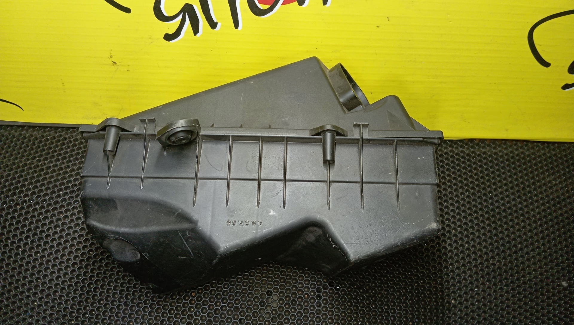 КОРПУС ВОЗДУШНОГО ФИЛЬТРА/VW/AUDI/SKODA/SEAT A3/BORA/GOLF/LEON/NEW BEETLE/OCTAVIA/TOLEDO/1C1/1E7/1J1/1J2/1J5/1J6/1K1/1K5/1M1/1M2/1U2/1U5/1Y7/8L1/8P1/8P7/8PA/9B1/9C1/MK4/MK5