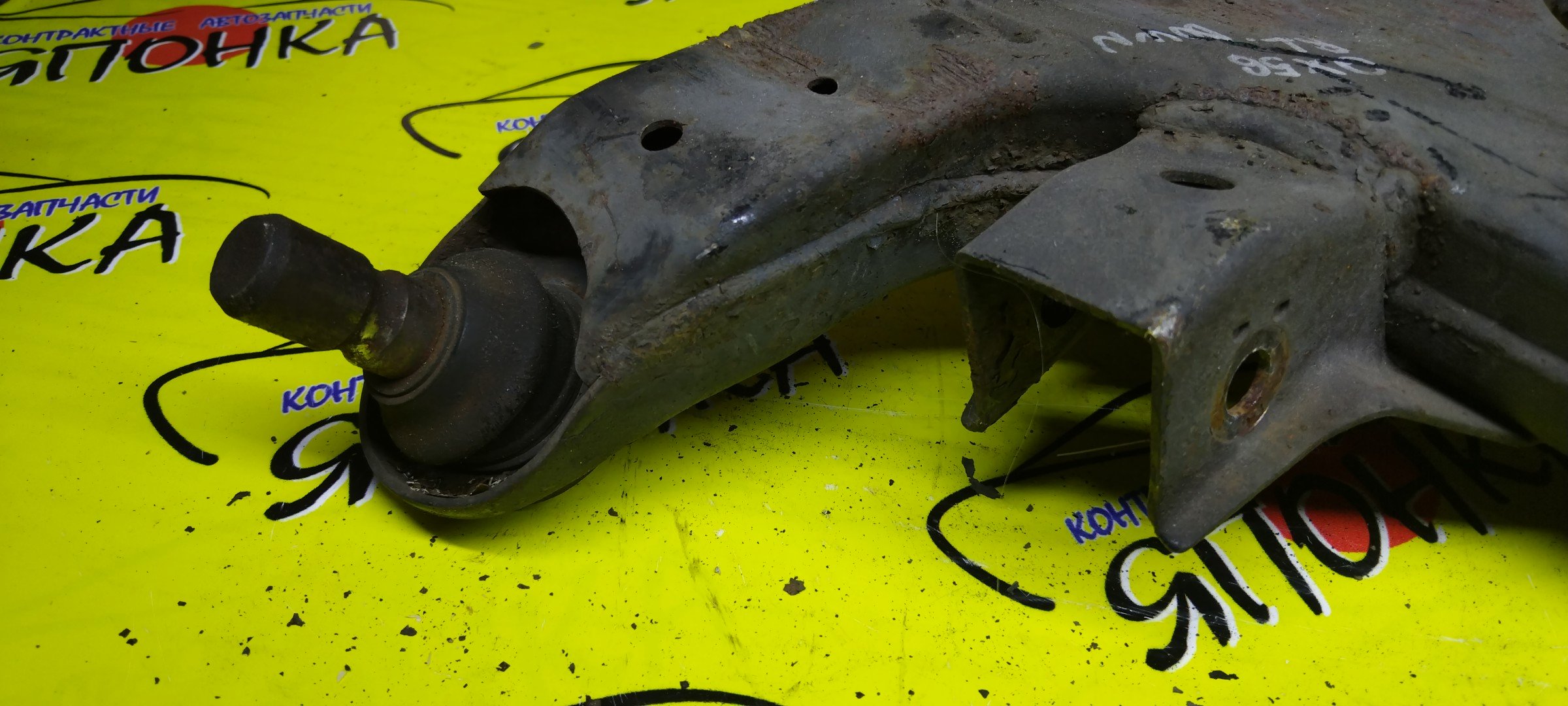 РЫЧАГ/INF/NISSAN/ARMADA/QX56/TITAN/A60/JA60/TA60/WA60/DOWN/ШАРОВАЯ/2 САЙЛЕНТБЛОКА/B/L