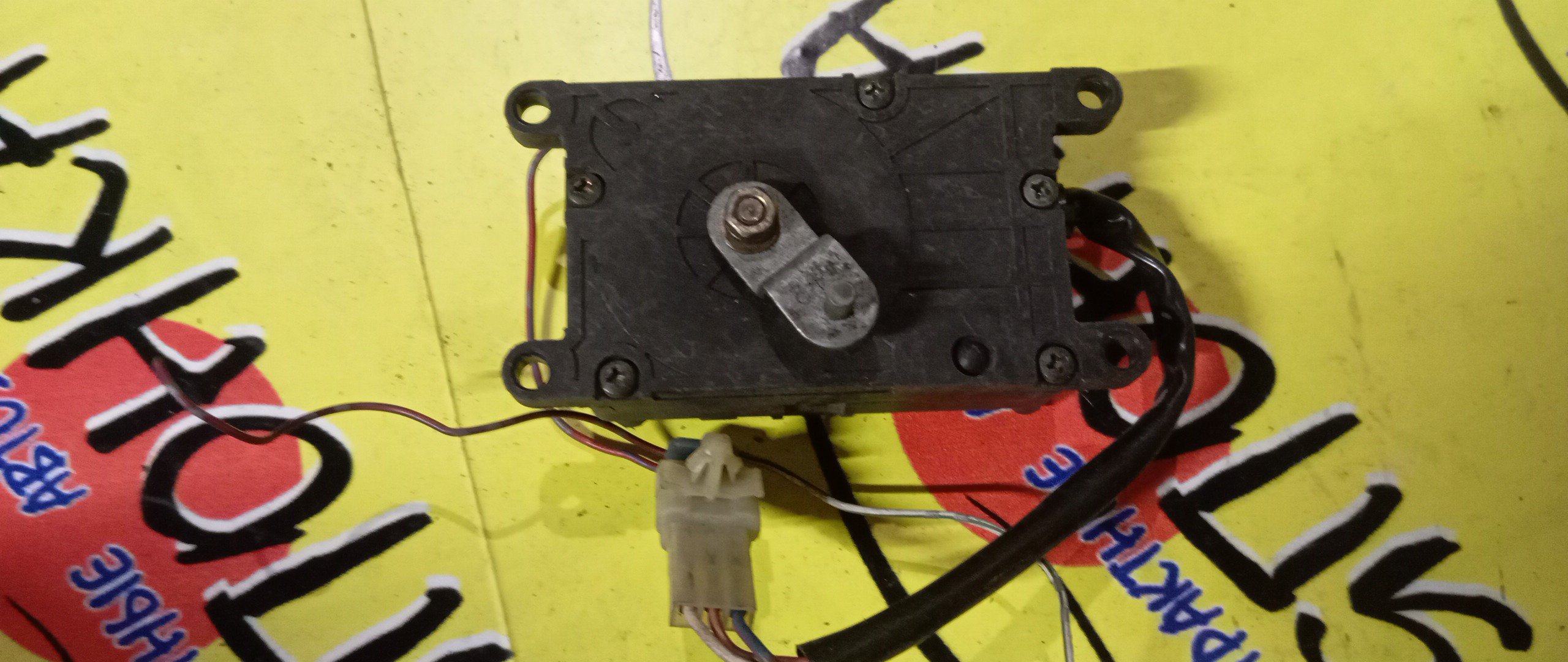 СЕРВОПРИВОД ЗАСЛОНОК ПЕЧКИ/TOY/CARINA ED/IPSUM/EXIV/ST200/SXM10/063700-2412