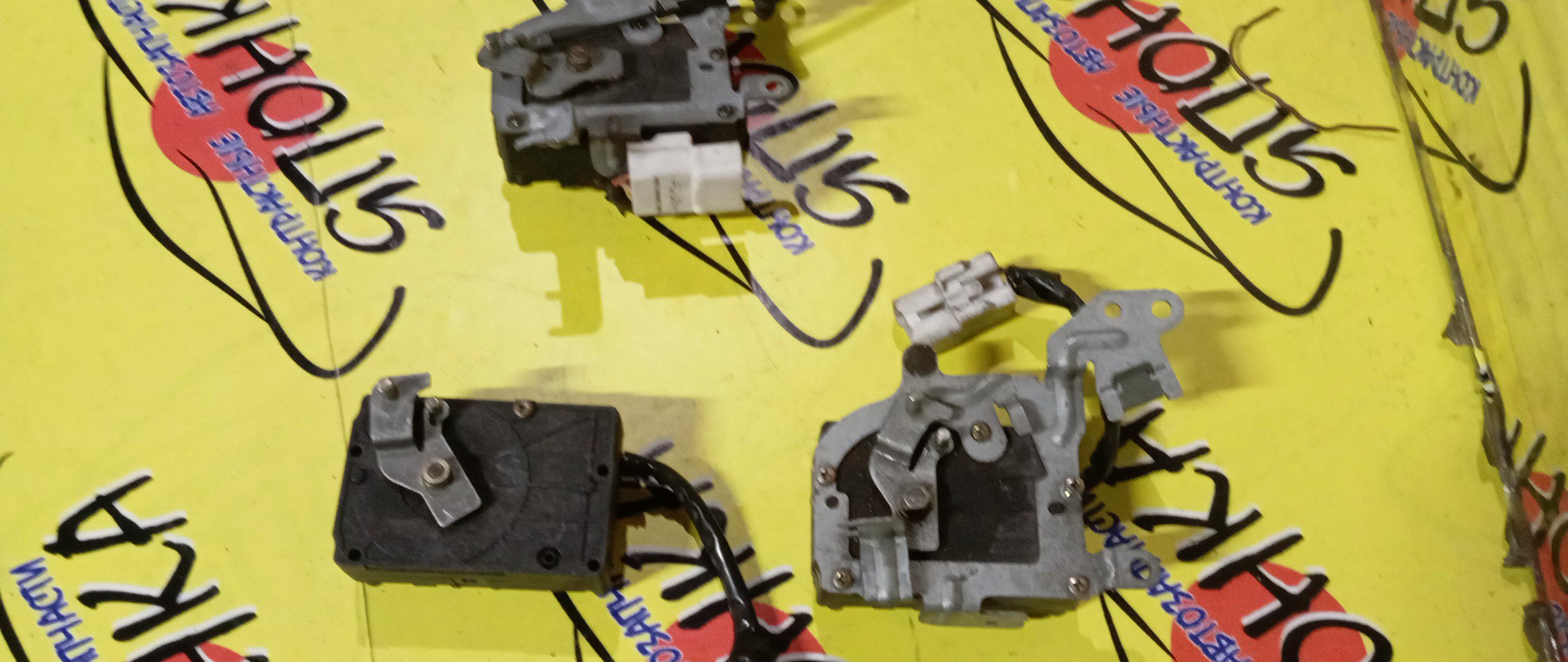 СЕРВОПРИВОД ЗАСЛОНОК ПЕЧКИ/TOY/CARINA ED/EXIV/ST200/063700-5242