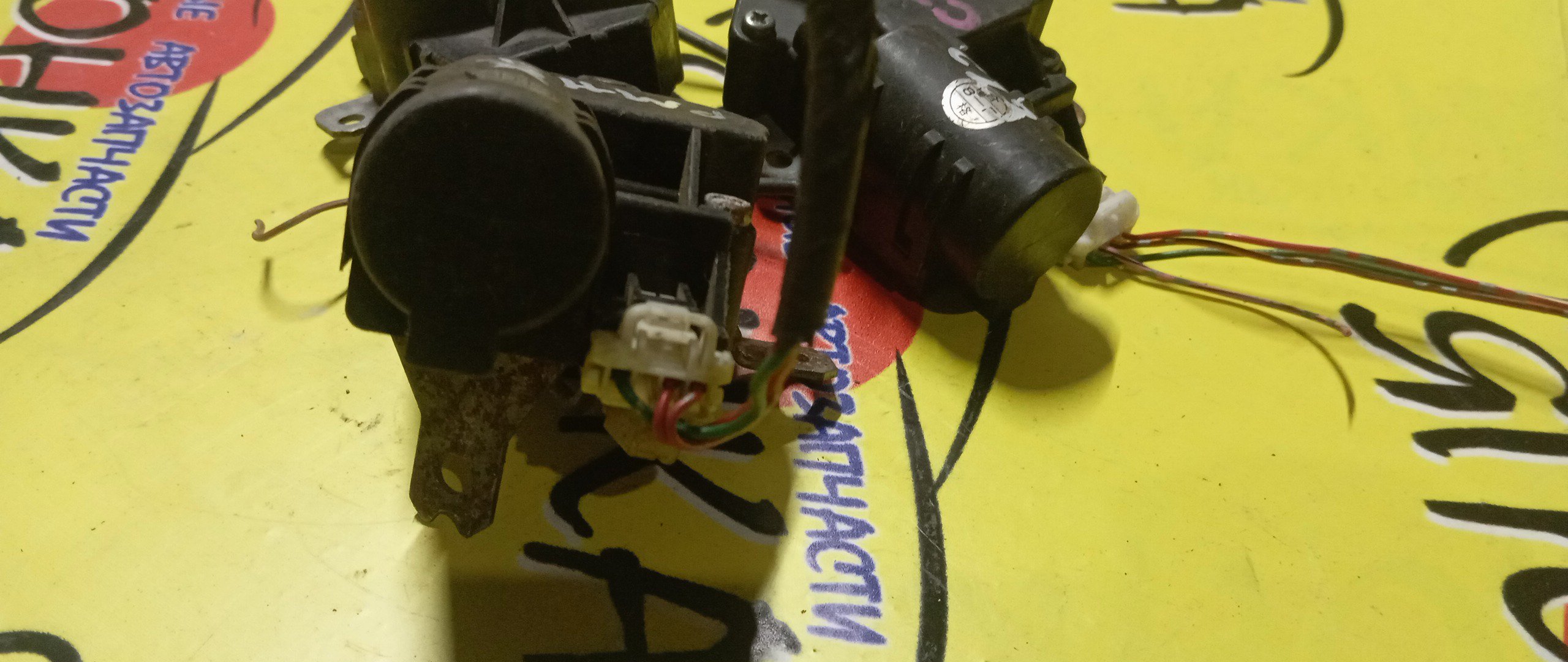 СЕРВОПРИВОД ЗАСЛОНОК ПЕЧКИ/NIS/PRAIRIE/SERENA/M11/C23/4 КОНТАКТА