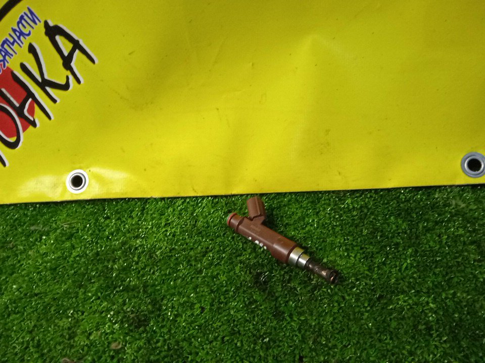 ФОРСУНКА/TOY/VITZ/NSP135/1NRFE/С РЕЙКОЙ/2325047020