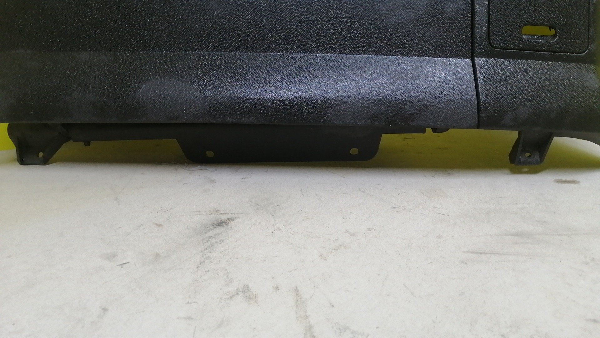 БАРДАЧОК/QX56/JA60/ПАССАЖИРСКИЙ, В НОГИ, ЛЕВЫЙ РУЛЬ