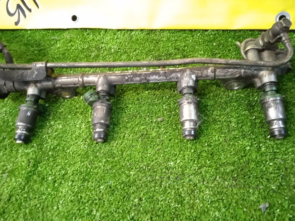 ФОРСУНКА/TOY/5S-FE/3S-FE/5SFE/3SFE/КОМПЛЕКТ/В СБОРЕ С РАМПОЙ/2325074100