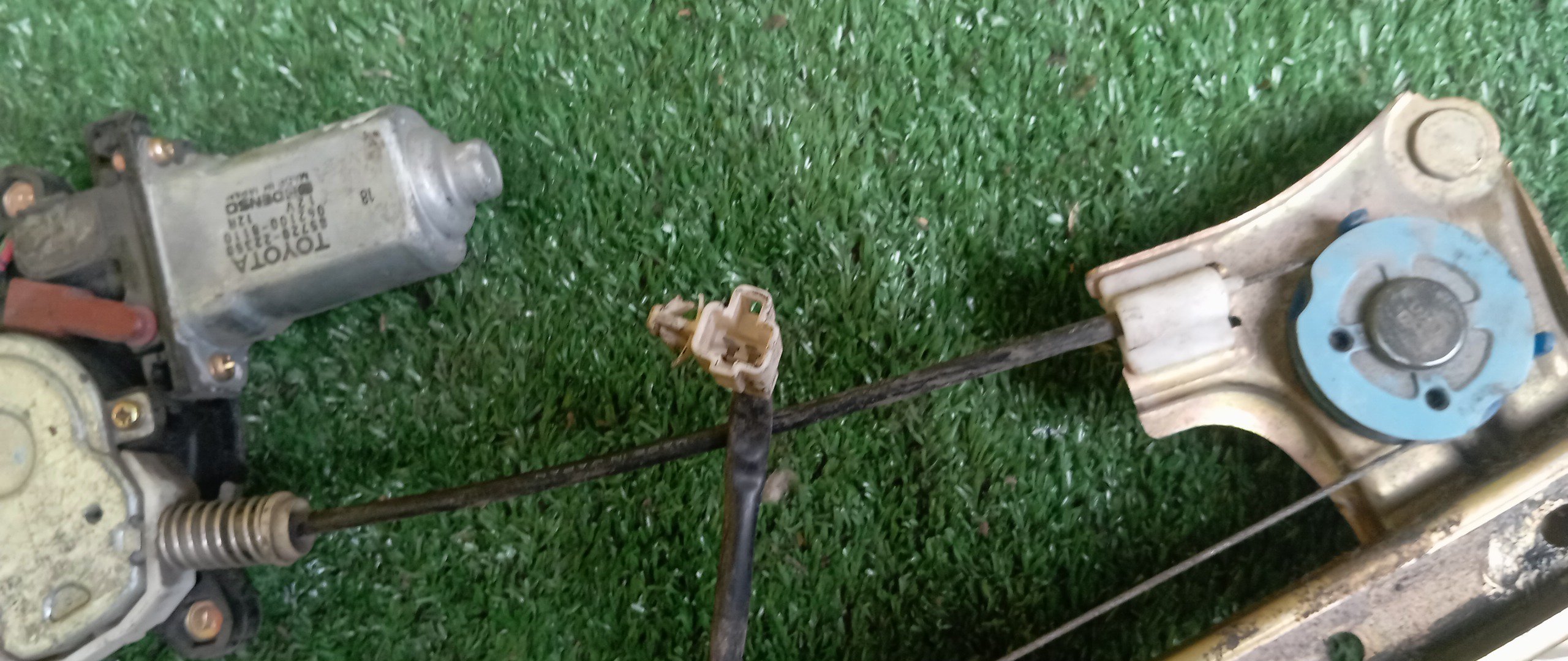 СТЕКЛОПОДЪЕМНИК/TOY/CHASER/MARK II/JZX101/JZX100/GX100/LX100/JZX105/GX105/F/L