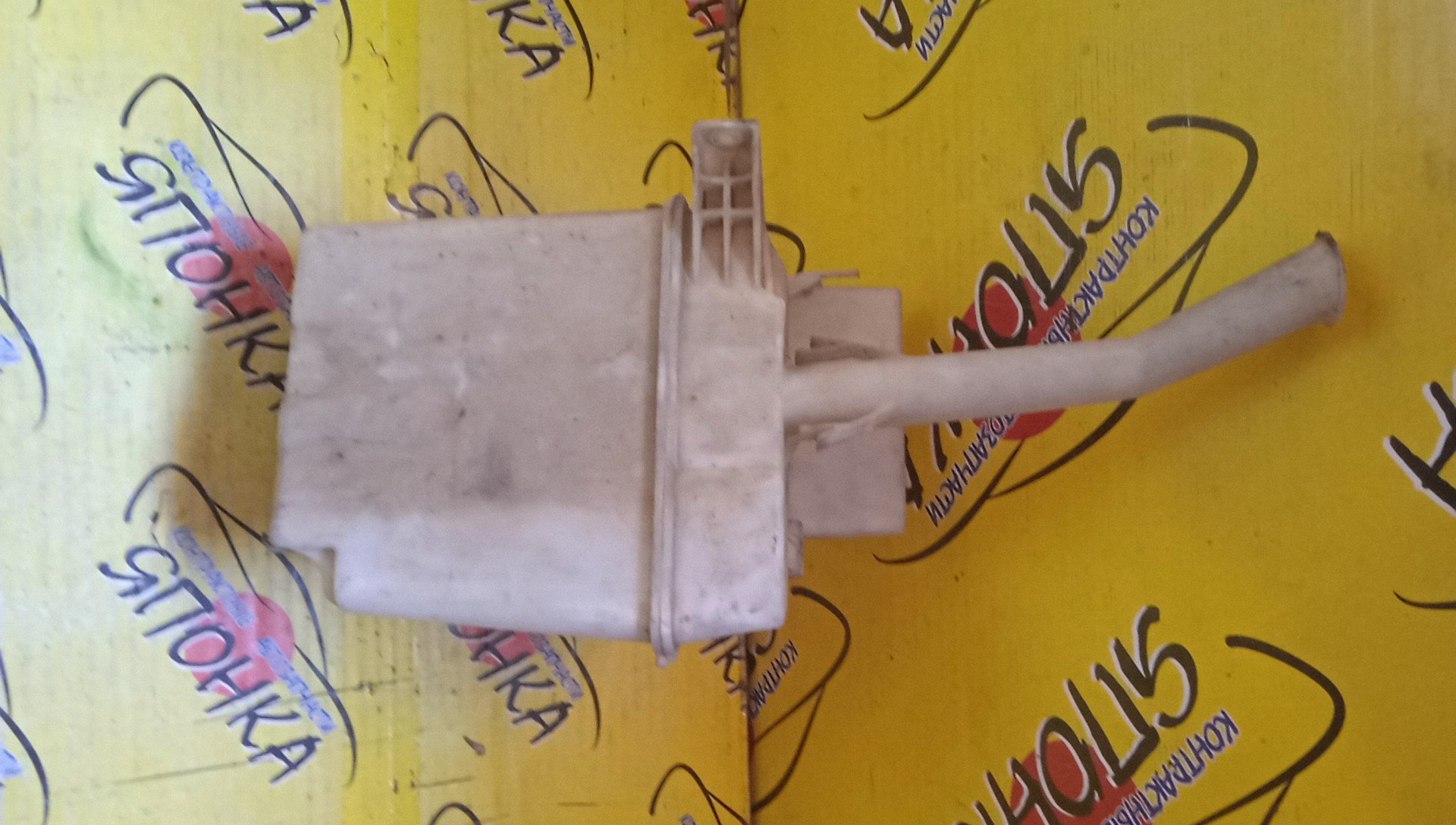 БАЧОК ОМЫВАТЕЛЯ СТЕКОЛ/TOY/AVENSIS/ADT250/ADT251/AZT250/AZT250W/AZT251/AZT251W/AZT255W/CDT250/SEDAN