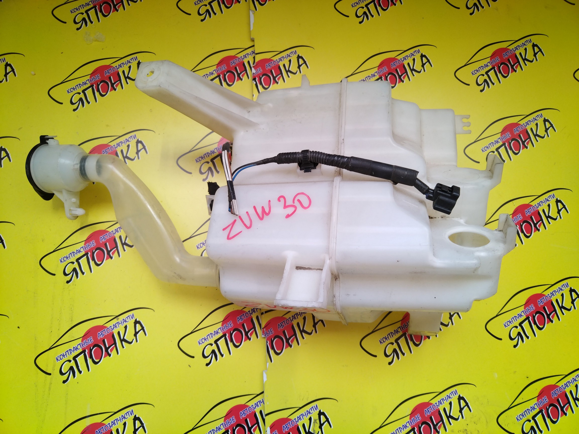 БАЧОК ОМЫВАТЕЛЯ СТЕКОЛ/TOY/PRIUS/ZVW30/1 МОТОРЧИК