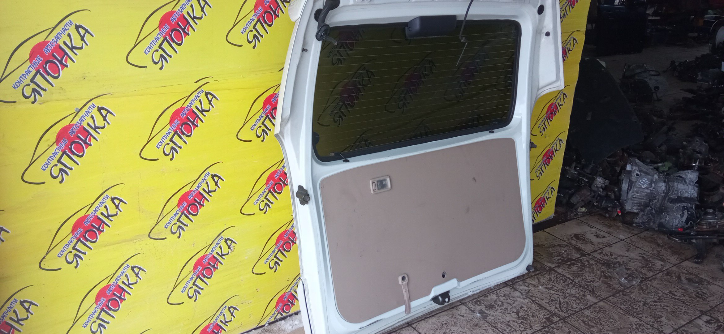 ДВЕРЬ ЗАДНЯЯ/NIS/SERENA/PC24/PNC24/RC24/TC24/TNC24/VC24/VNC24/K0100CX8AM/НИЗКАЯ КРЫША/СО СПОЙЛЕРОМ/2 МОДЕЛЬ