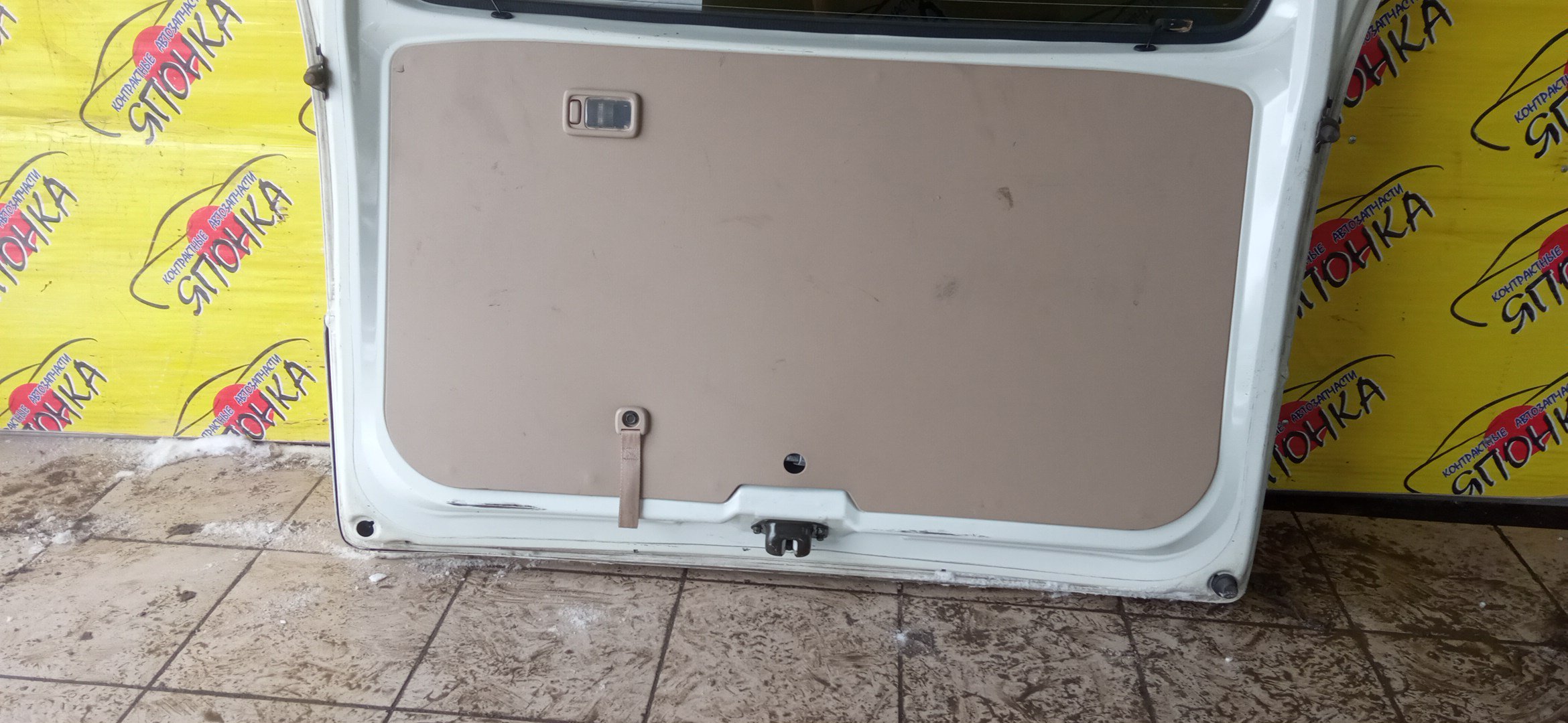 ДВЕРЬ ЗАДНЯЯ/NIS/SERENA/PC24/PNC24/RC24/TC24/TNC24/VC24/VNC24/K0100CX8AM/НИЗКАЯ КРЫША/СО СПОЙЛЕРОМ/2 МОДЕЛЬ