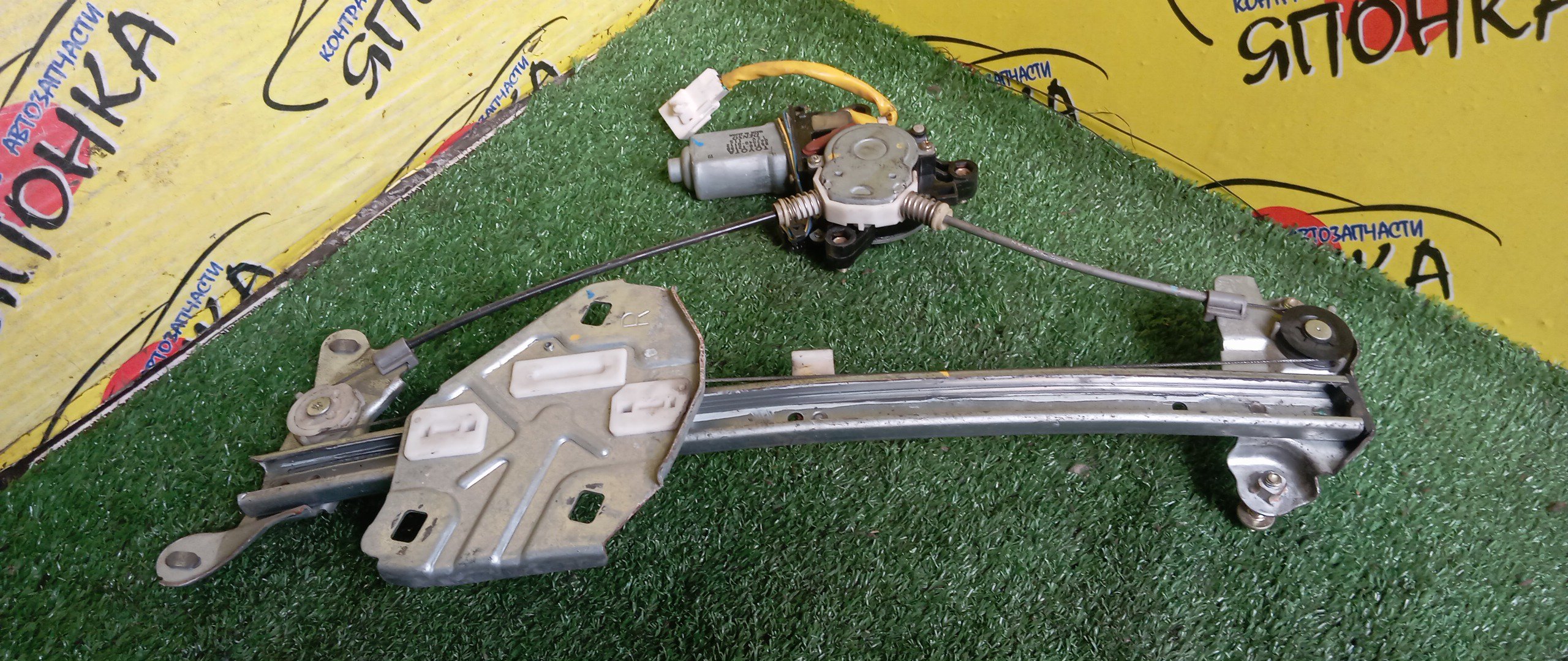 СТЕКЛОПОДЪЕМНИК/TOY/COROLLA LEVIN/SPRINTER TRUENO/AE110/AE111/F/R