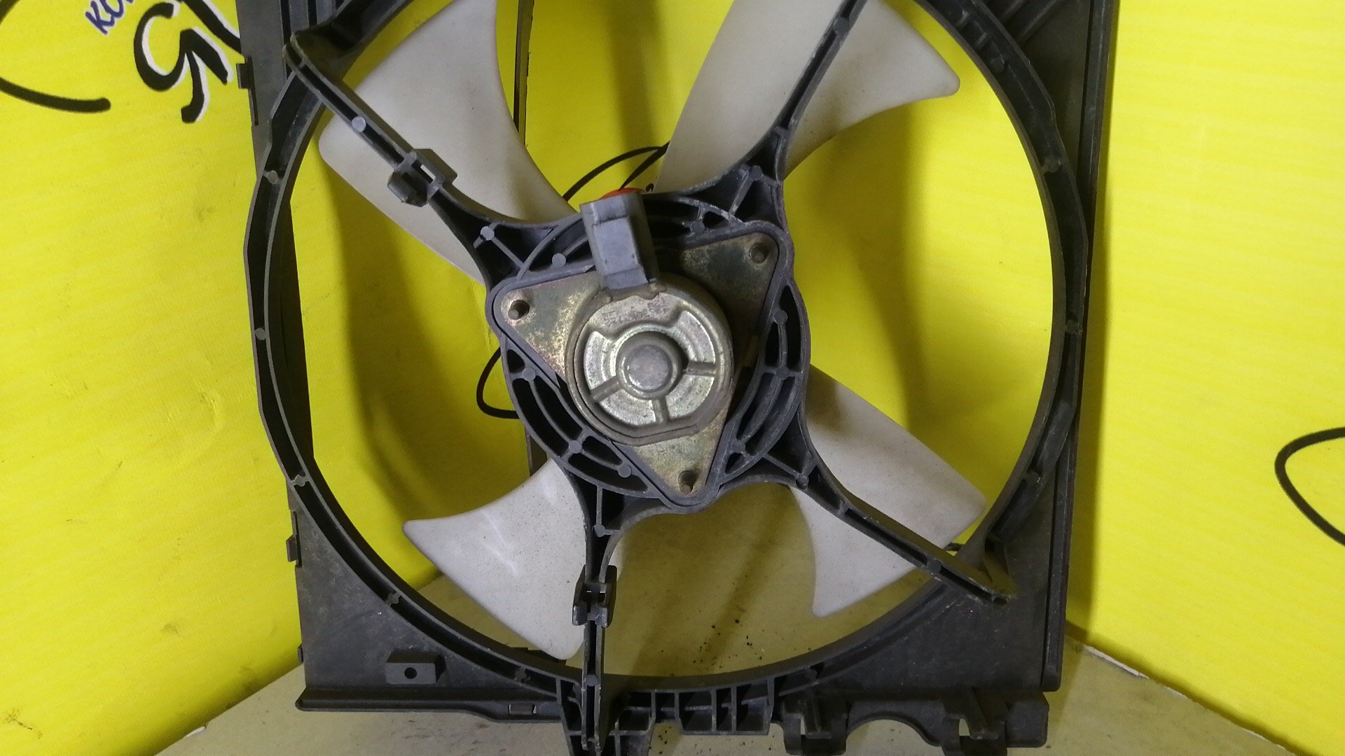 ДИФФУЗОР РАДИАТОРА/NIS/AVENIR/W10/L