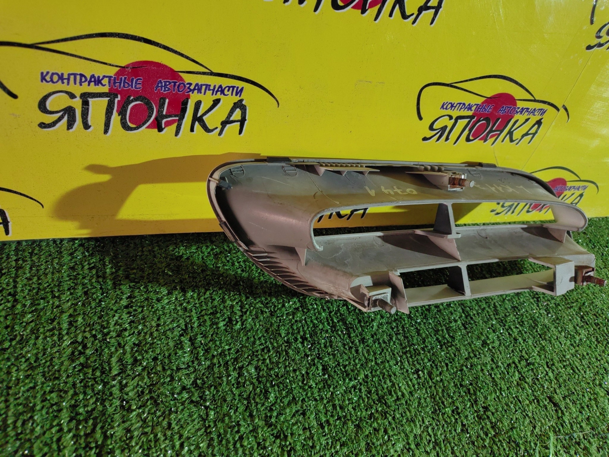 РЕШЕТКА РАДИАТОРА/NIS/MARCH/AK11/ANK11/FHK11/HK11/K11/WAK11/WK11/L/3 МОДЕЛЬ/6233072B00