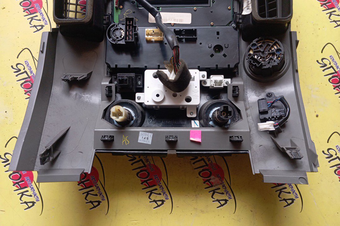 БЛОК КЛИМАТ-КОНТРОЛЯ/INF/QX56/NISSAN ARMADA/JA60/A60