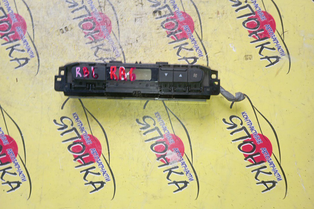 БЛОК КЛИМАТ-КОНТРОЛЯ/HON/ODYSSEY/RA6/RA7/RA8/RA9/С ДИСПЛЕЕМ/B